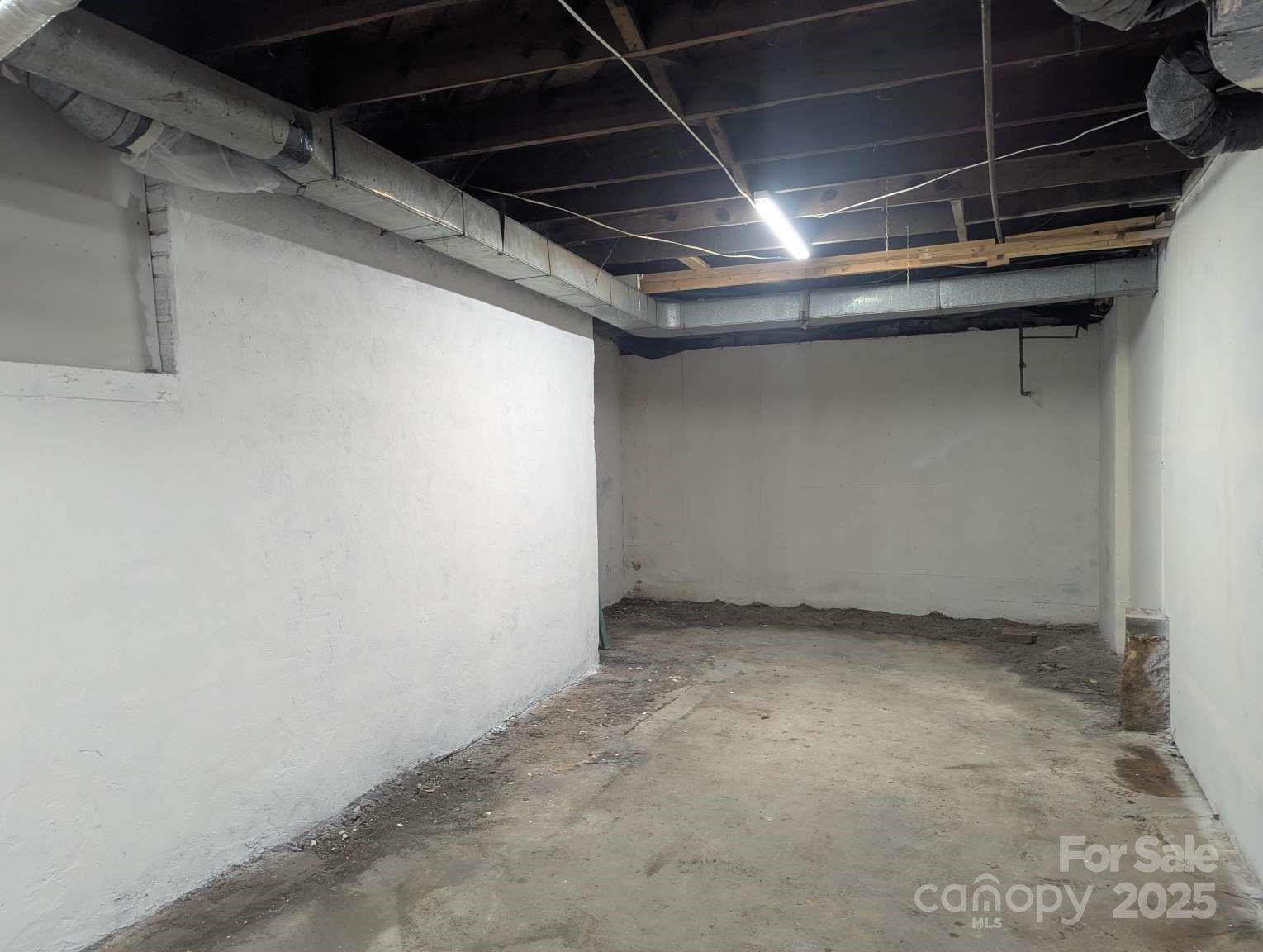 602 W Council Street Property Photo 23