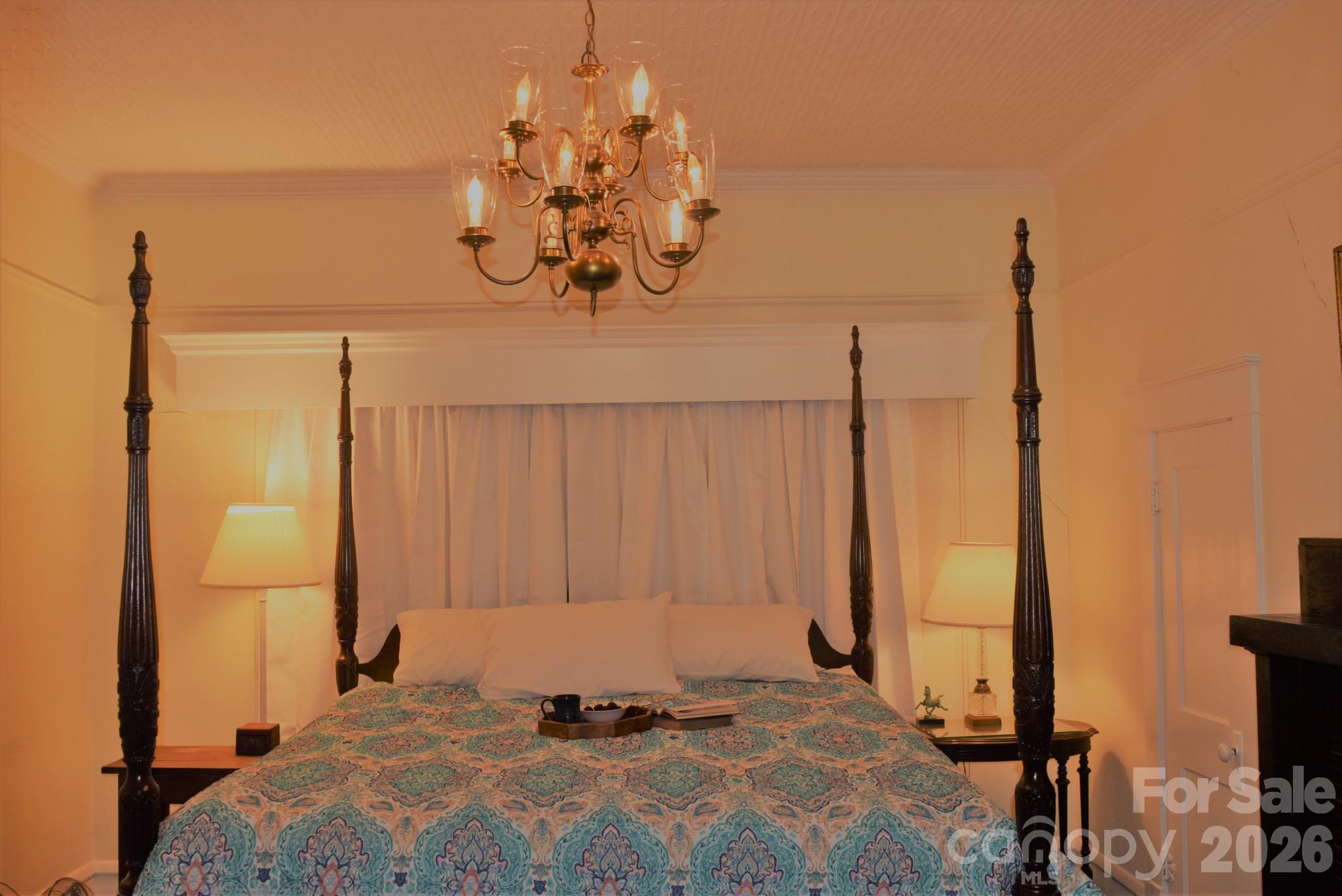 115 S Pearl Street Property Photo 11