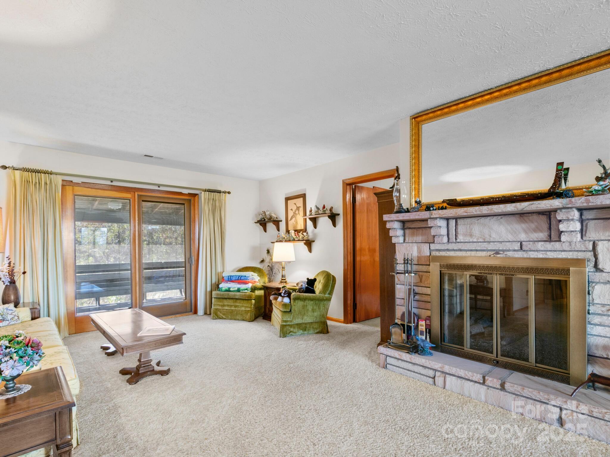 5481 Greenville Highway Property Photo 13