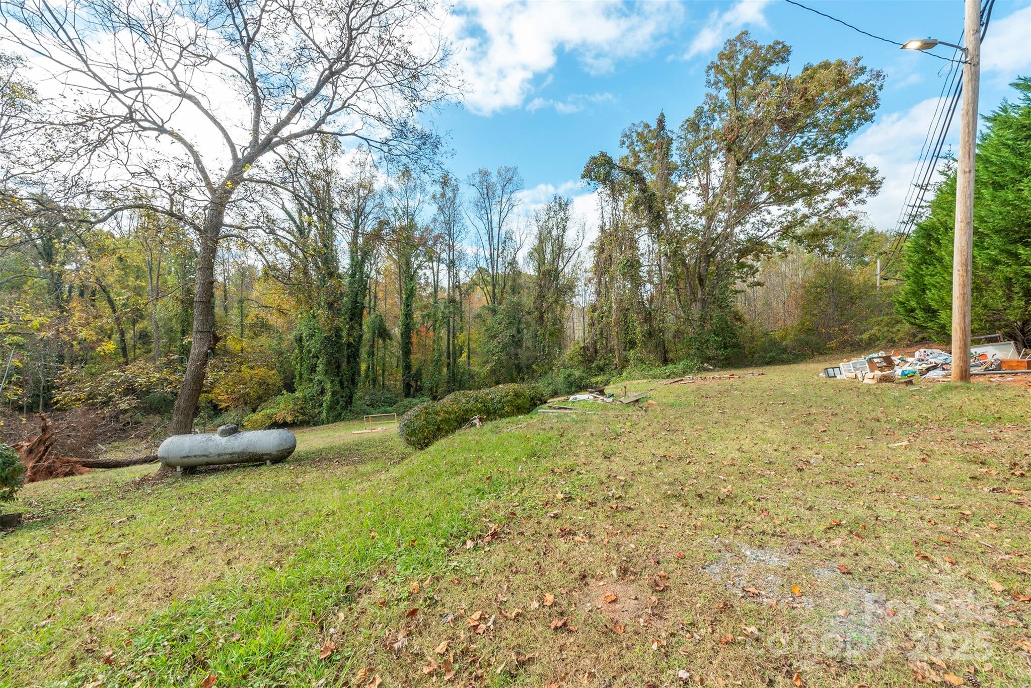 99999 Hickory Street Property Photo 7
