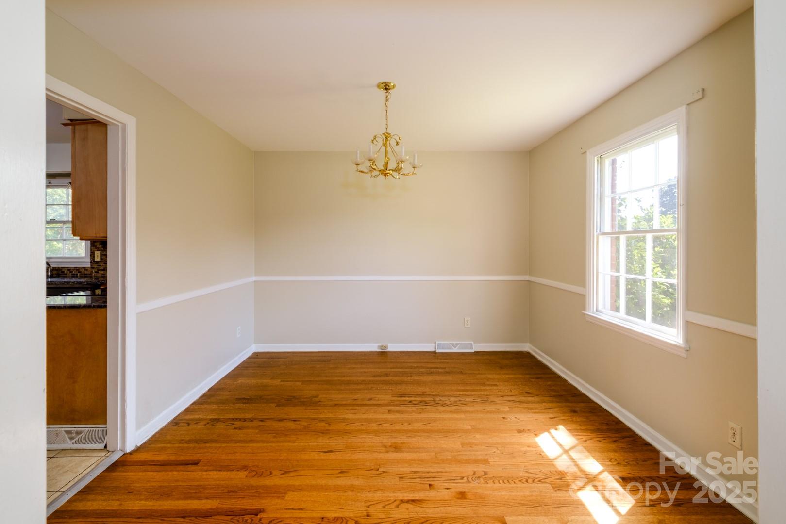 1018 Carysbrook Lane Property Photo 7