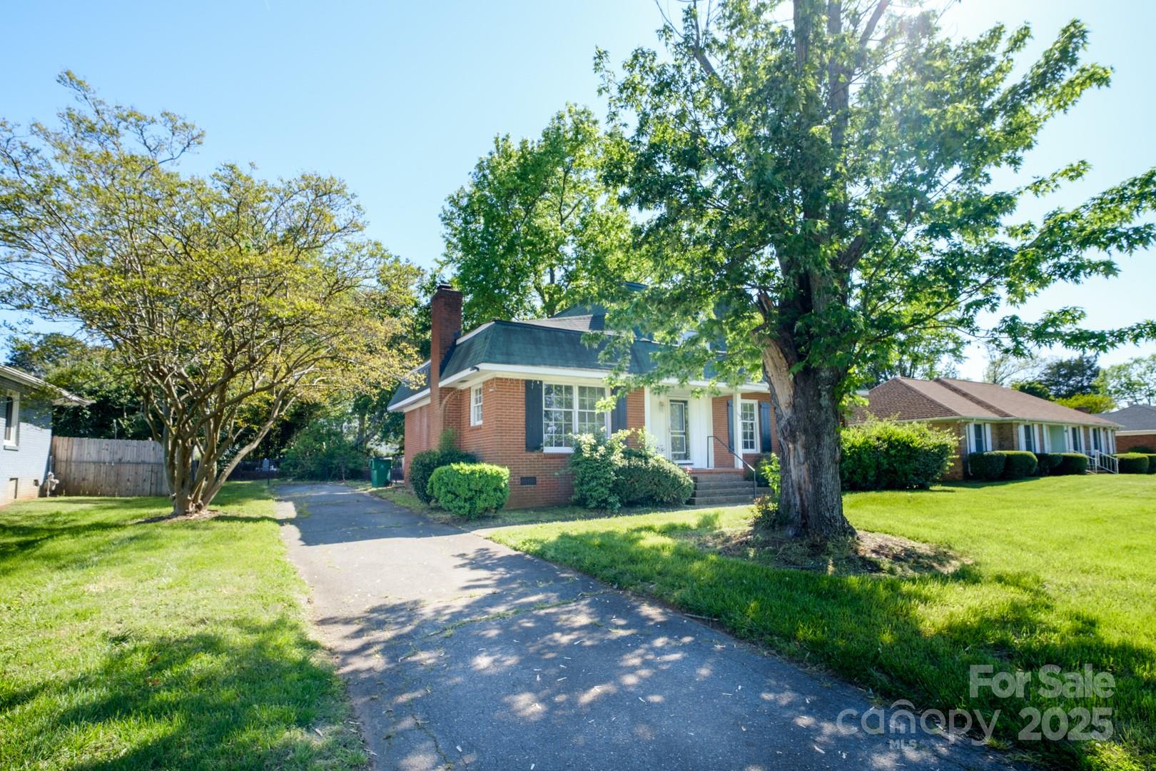 1018 Carysbrook Lane Property Photo 26