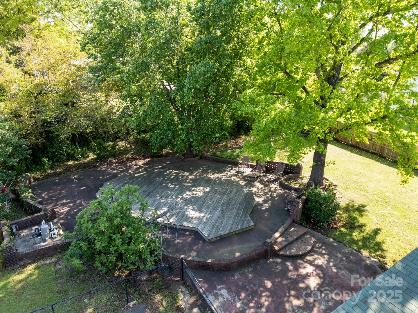 1018 Carysbrook Lane Property Photo 29