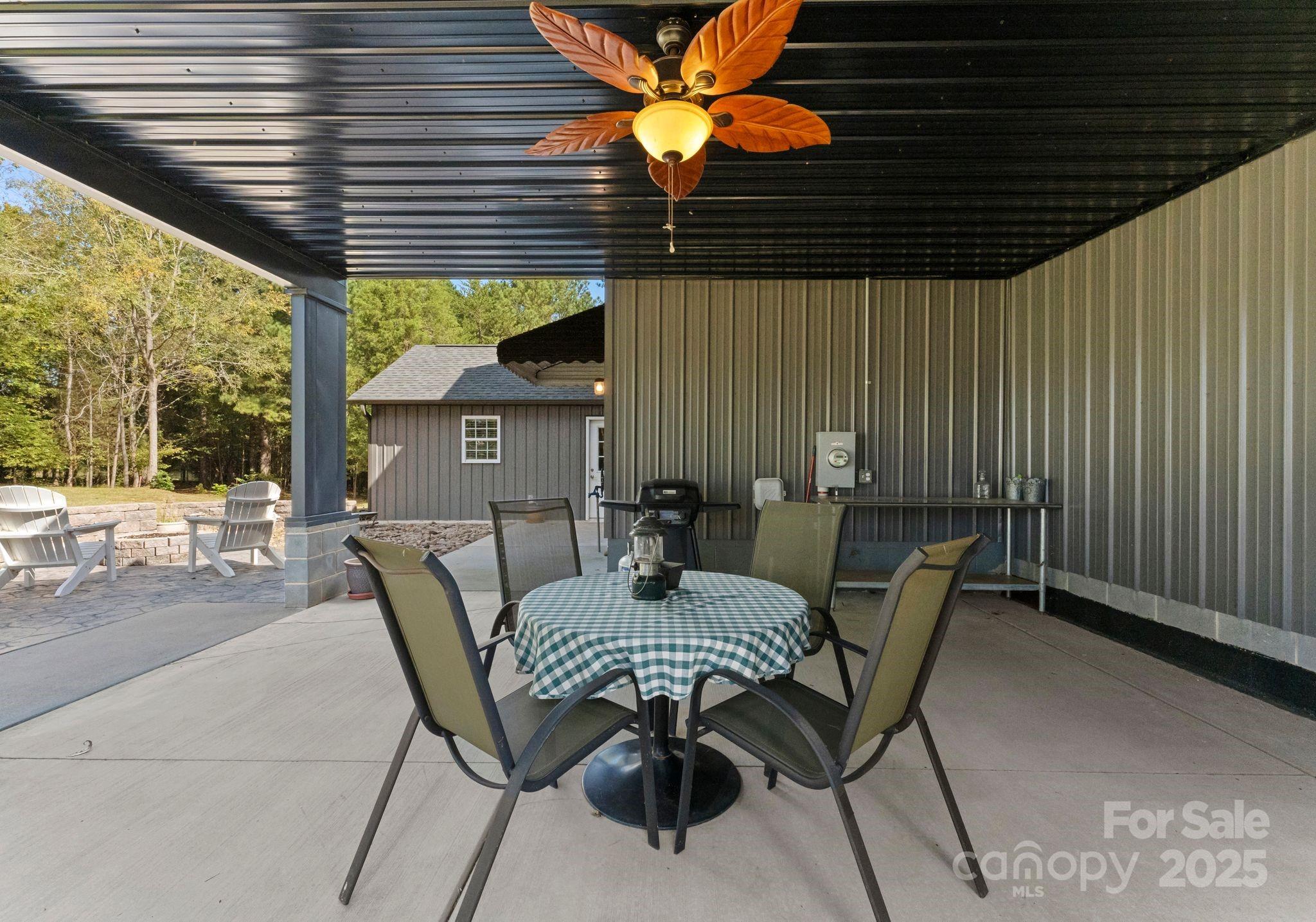 5070 Woodleaf Road Property Photo 33