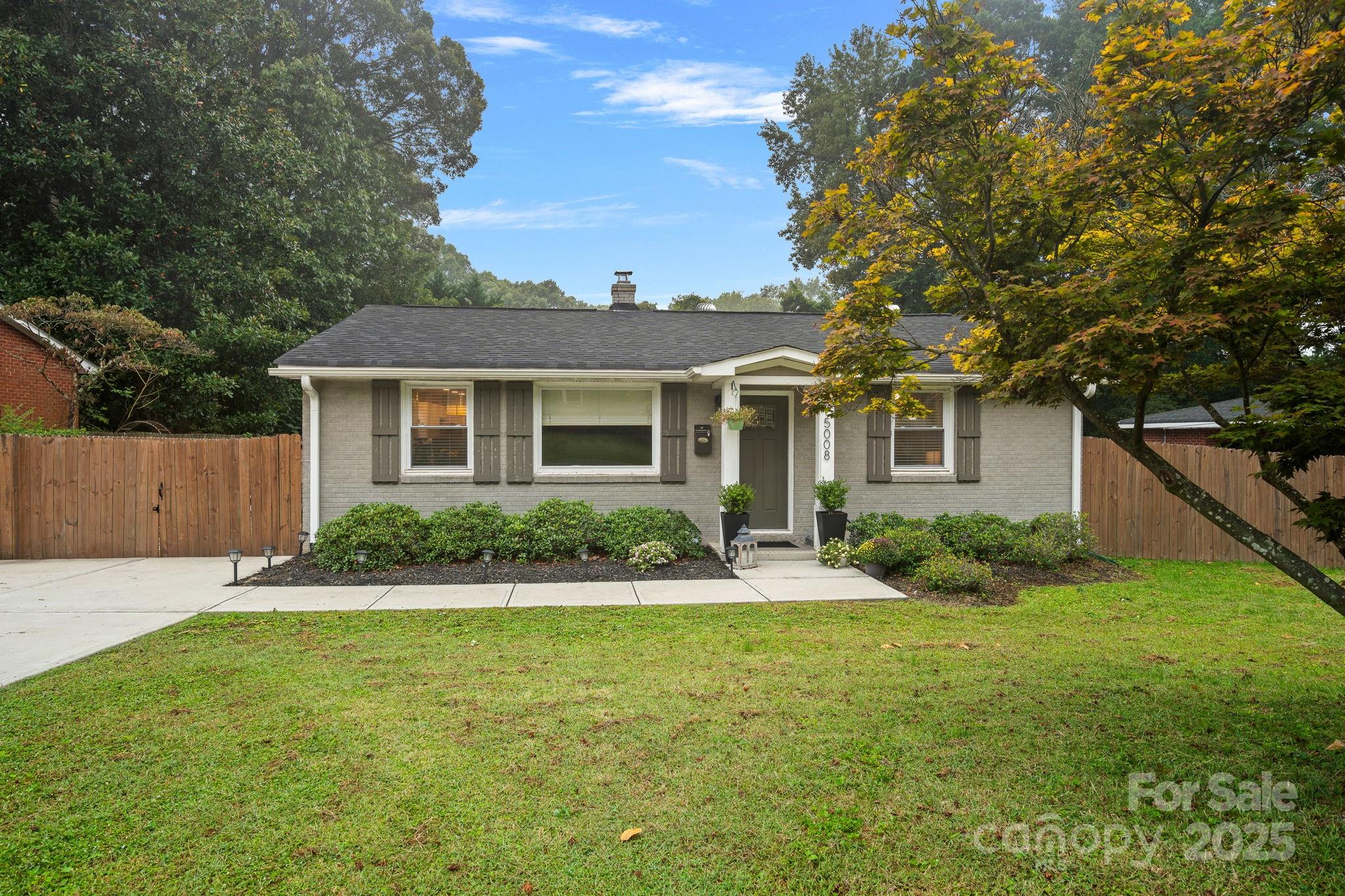 5008 Unaka Avenue Property Photo