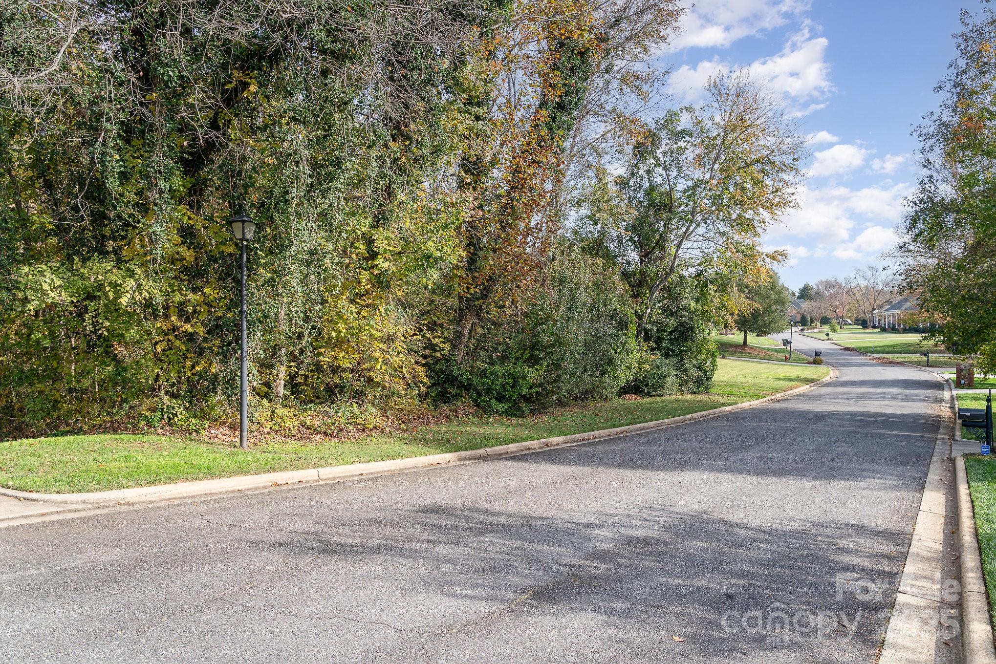 3716 Sand Wedge Drive Property Photo 3