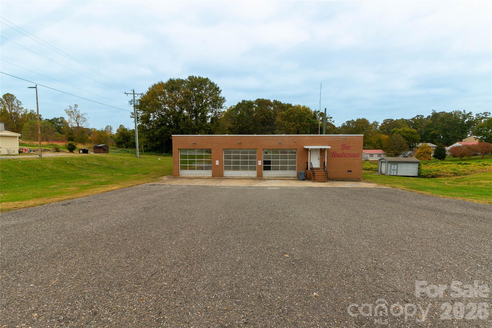 907 Bethlehem Road Property Photo 3