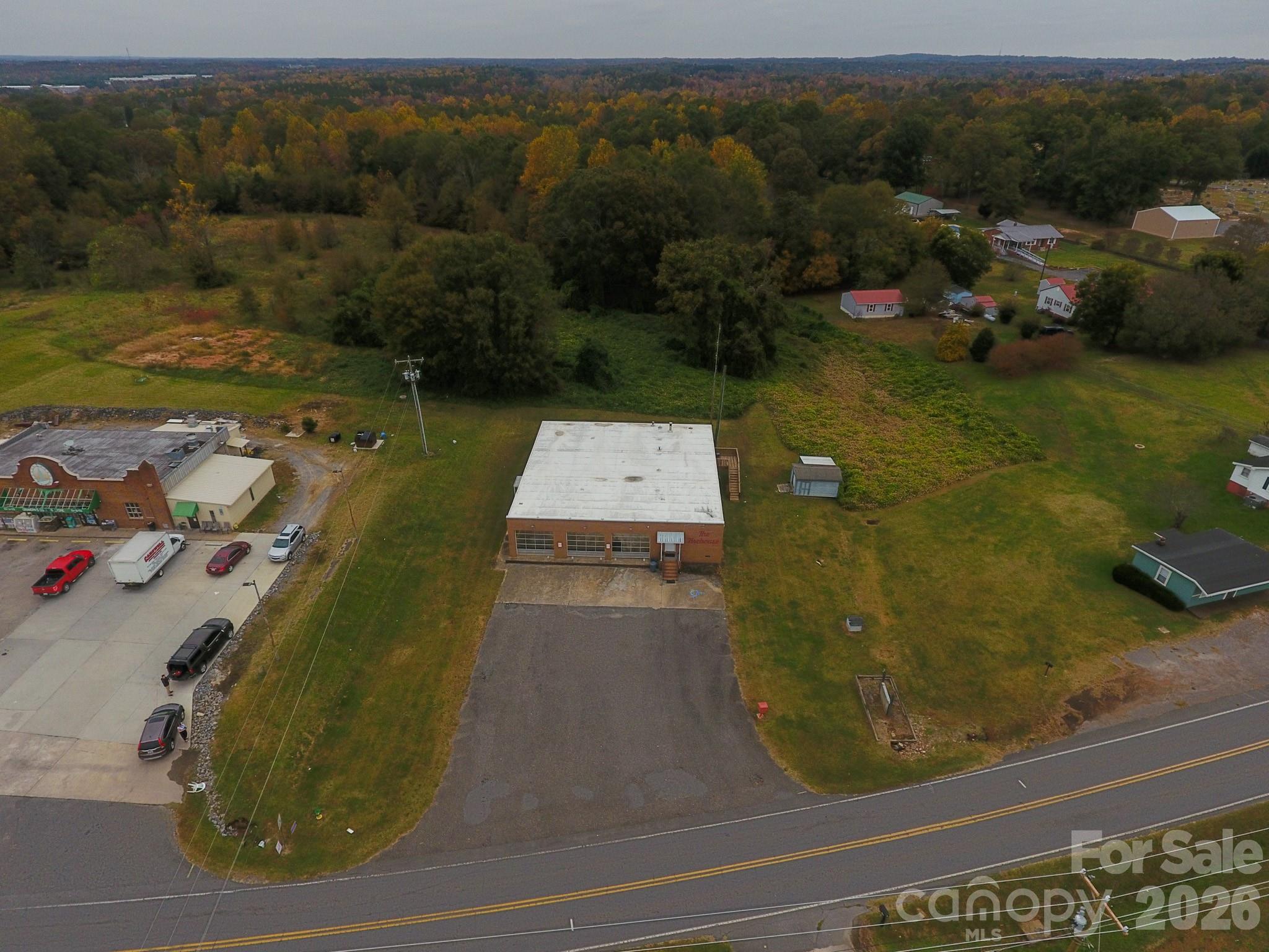 907 Bethlehem Road Property Photo 4