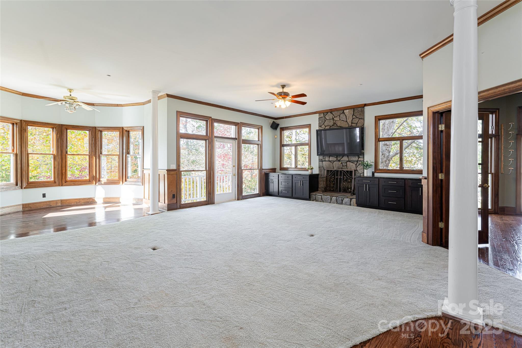 4950 Canterbury Place Property Photo 13