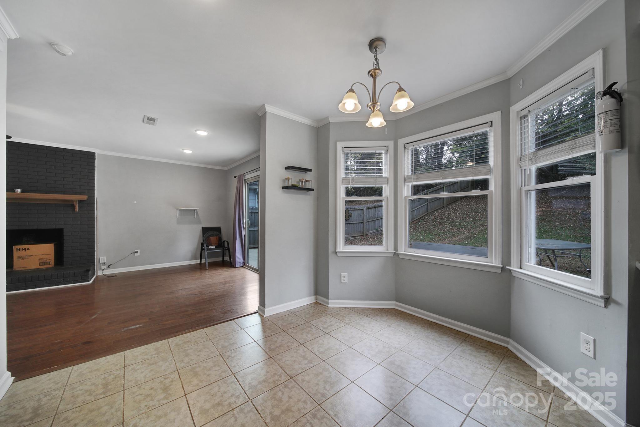 6934 Spring Morning Lane Property Photo 3