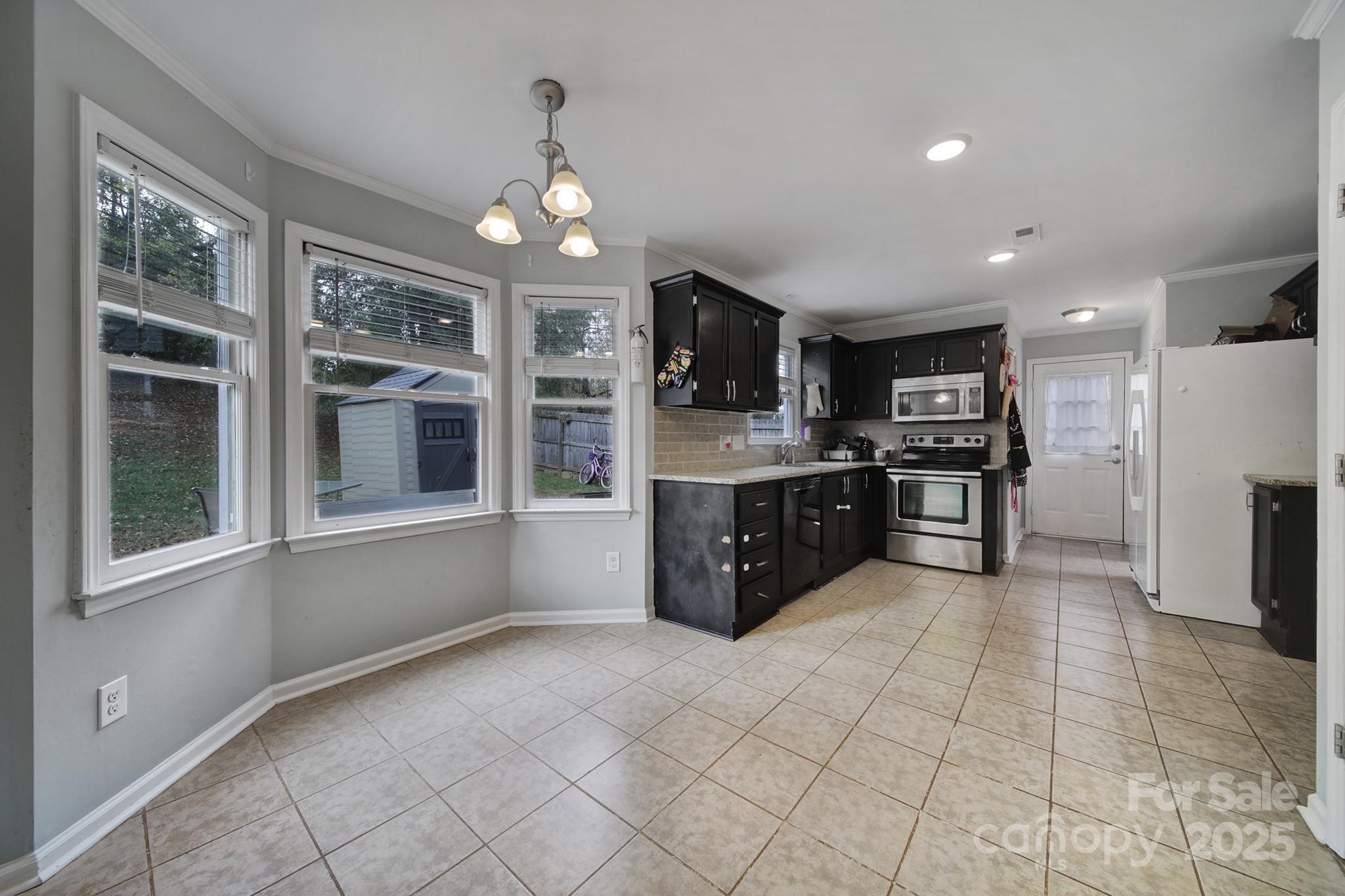 6934 Spring Morning Lane Property Photo 10
