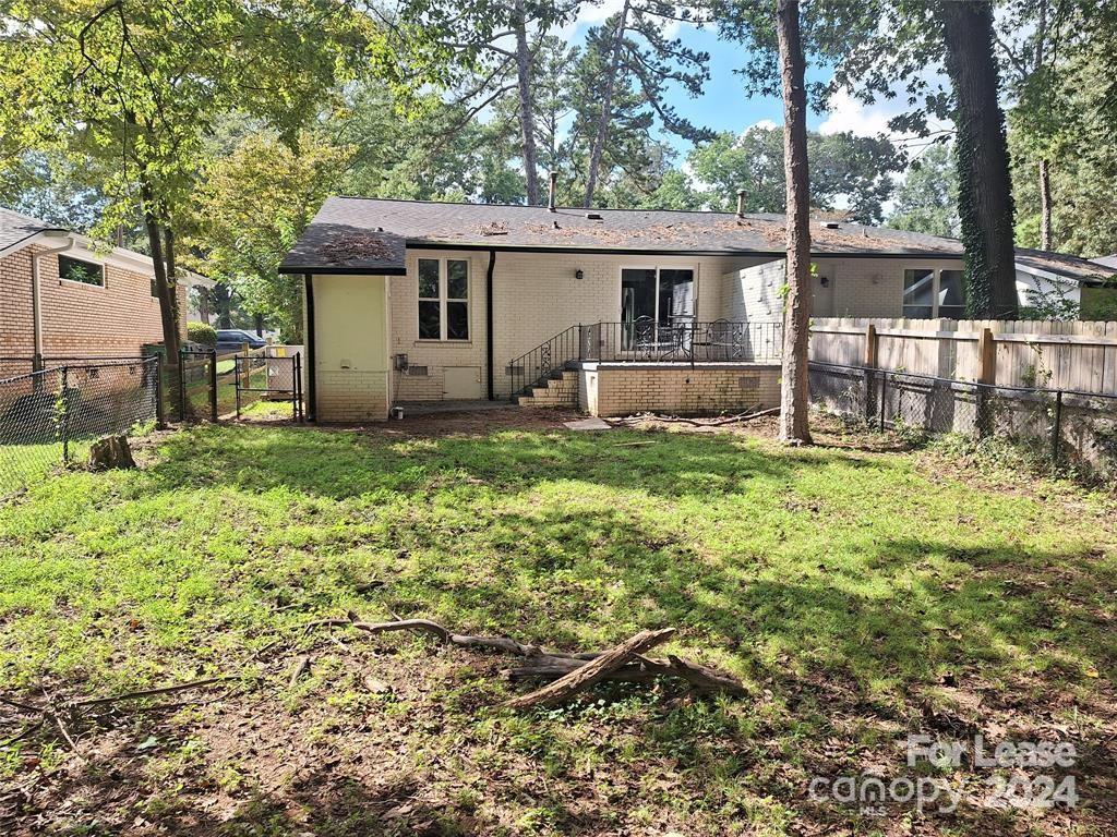 1751 Herrin Avenue Property Photo 3