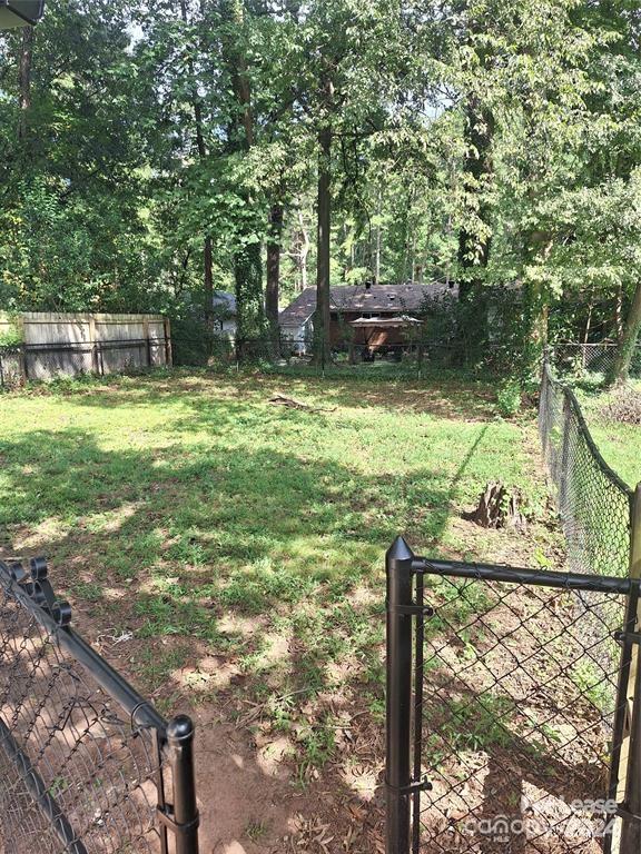 1751 Herrin Avenue Property Photo 4