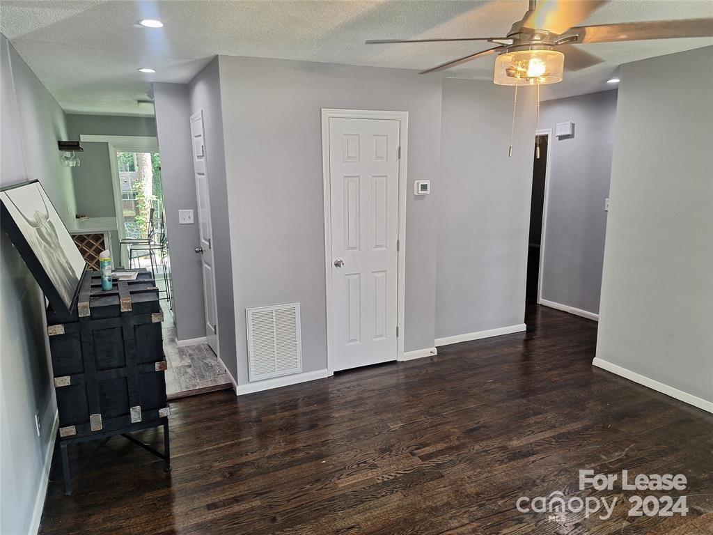 1751 Herrin Avenue Property Photo 5