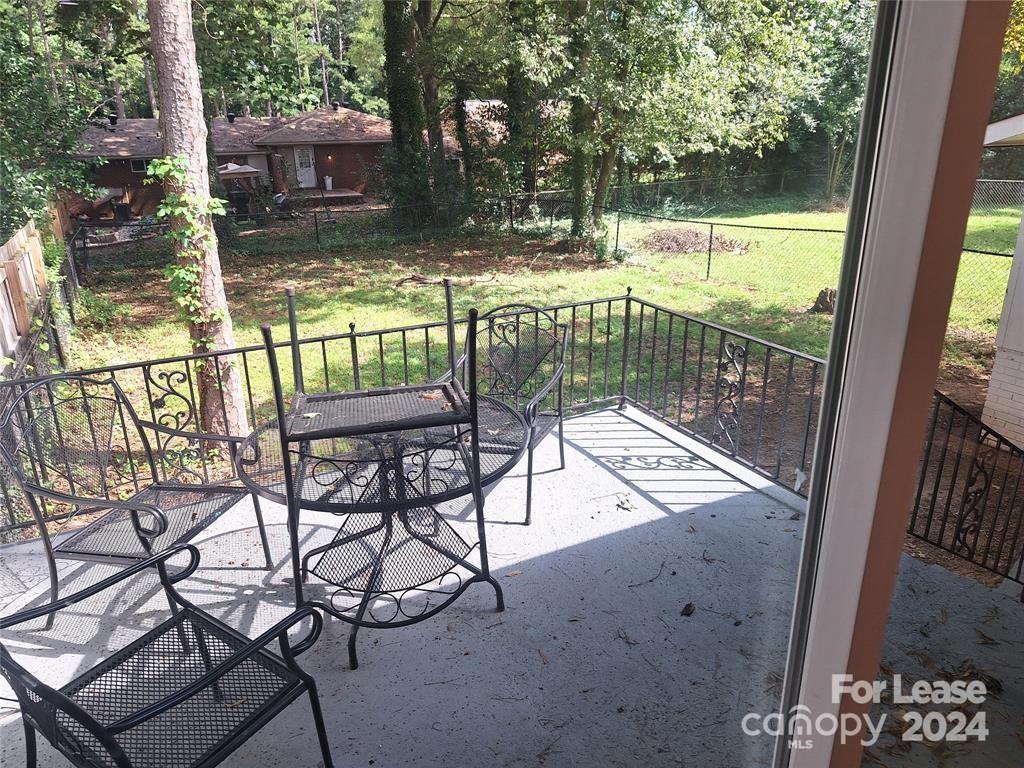 1751 Herrin Avenue Property Photo 20