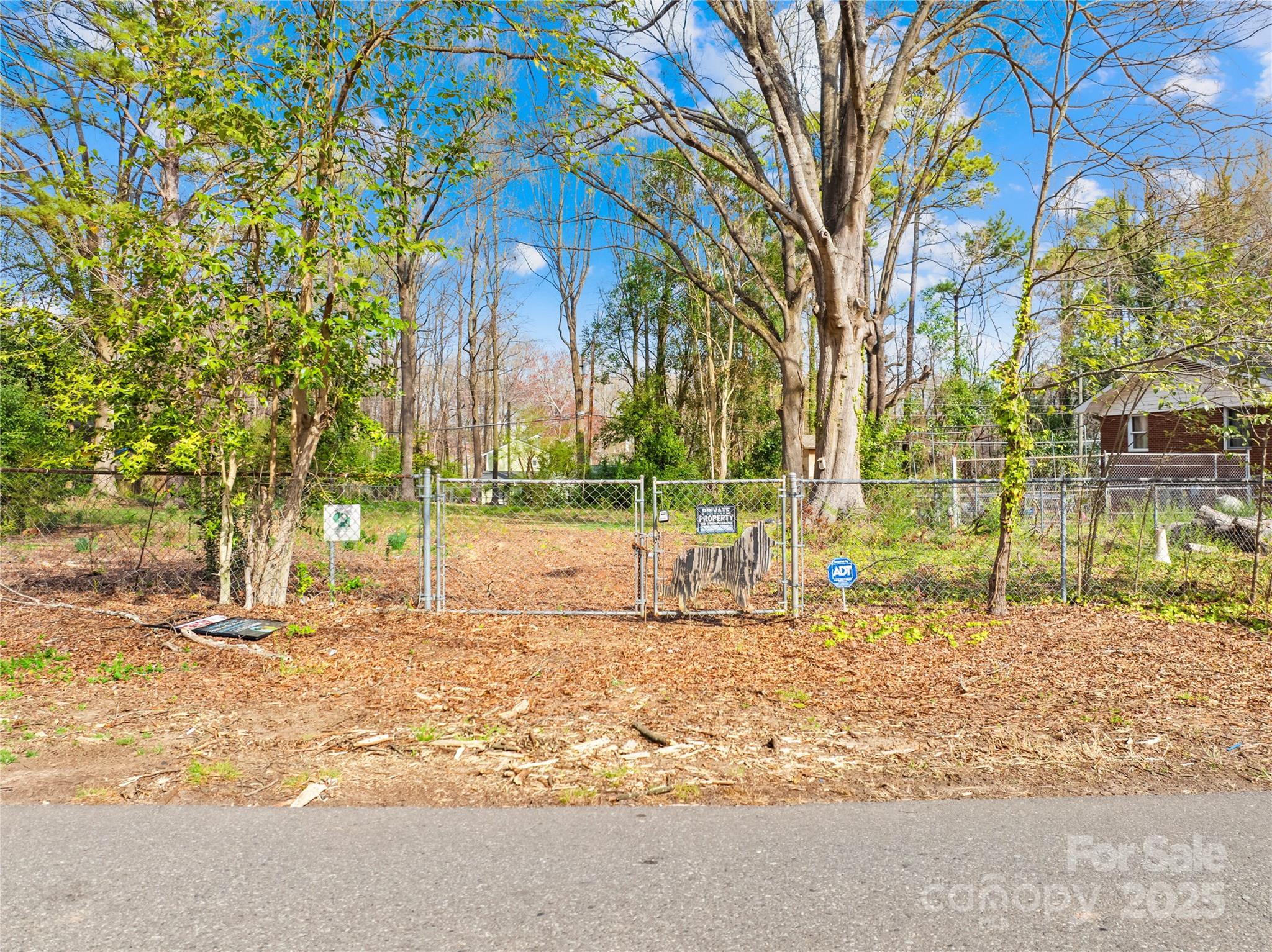 233 Owen Boulevard Property Photo