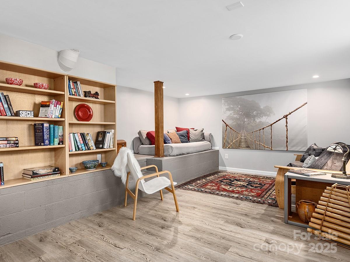 60 Fulton Street Property Photo 23