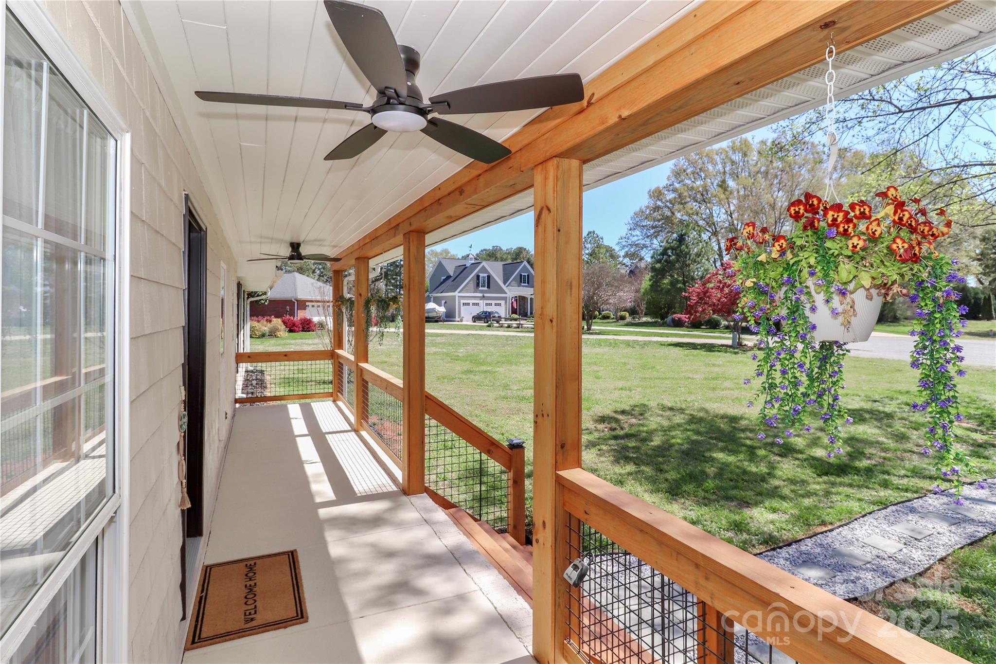 105 Pelican Court Property Photo 8