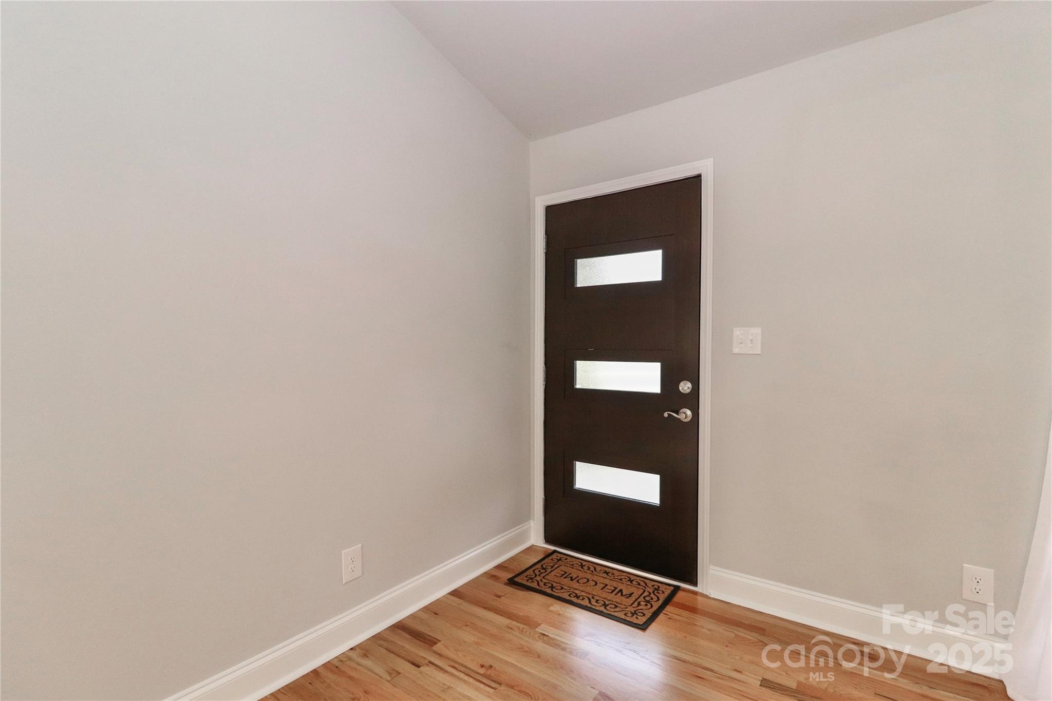 105 Pelican Court Property Photo 11