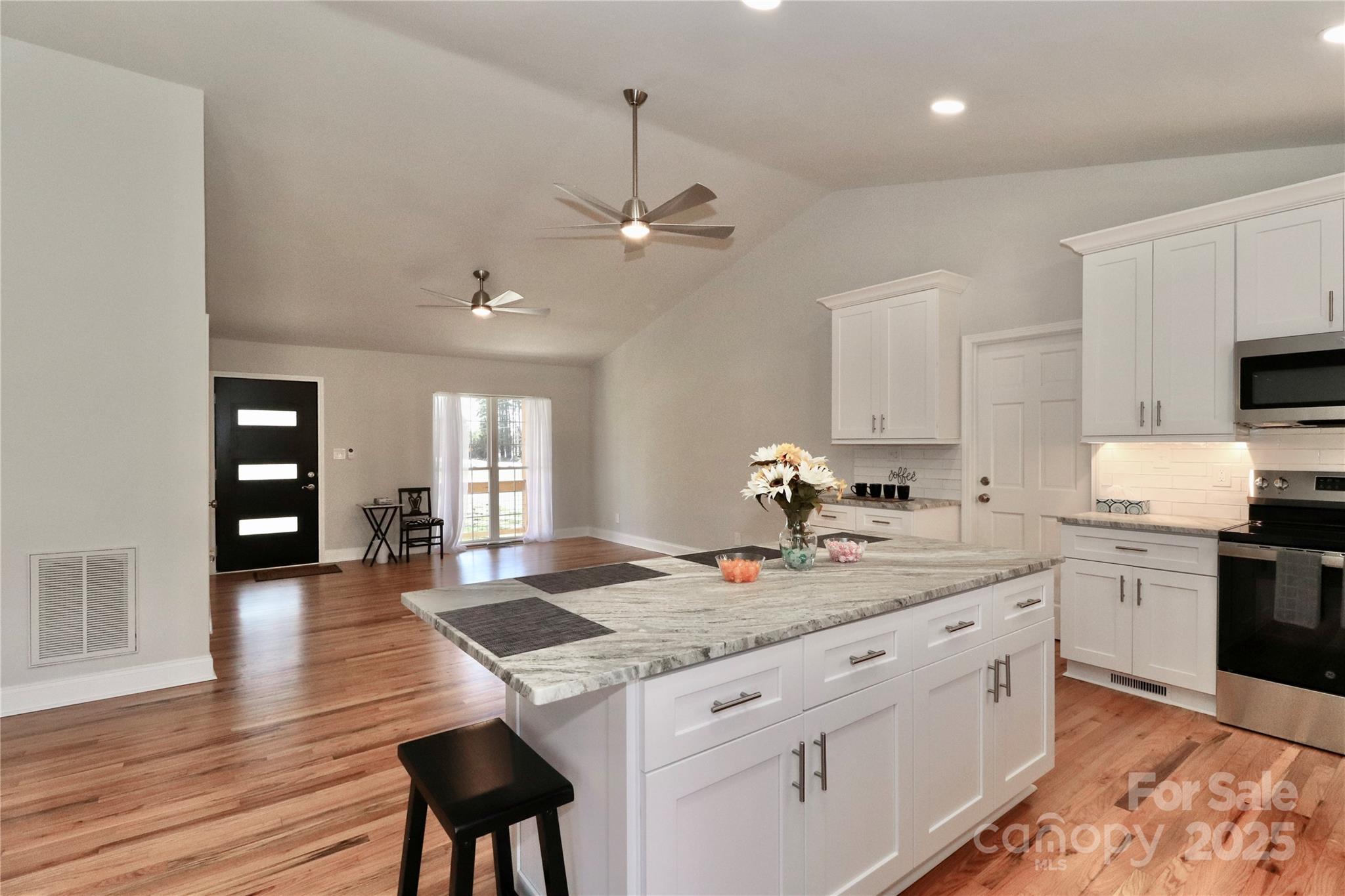 105 Pelican Court Property Photo 20