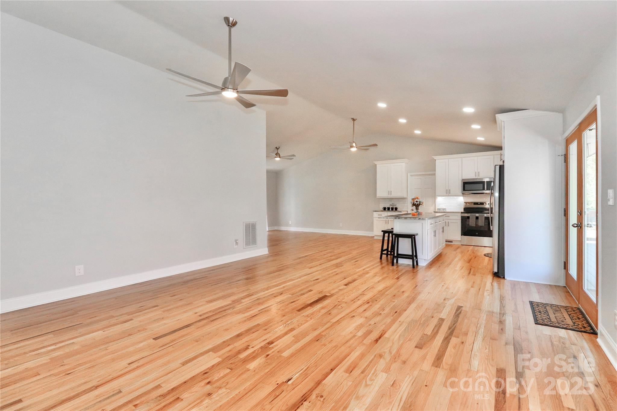 105 Pelican Court Property Photo 24