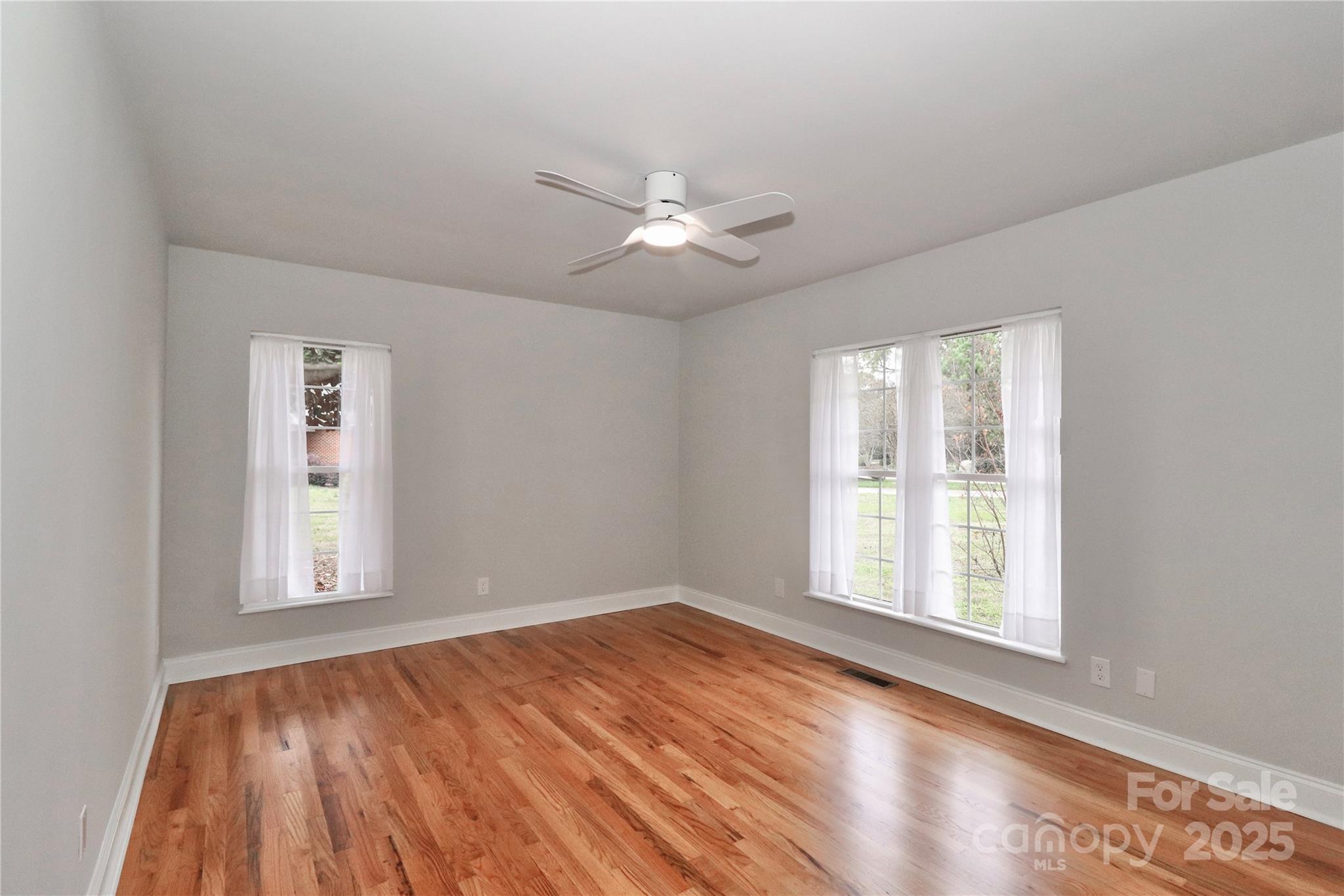 105 Pelican Court Property Photo 29