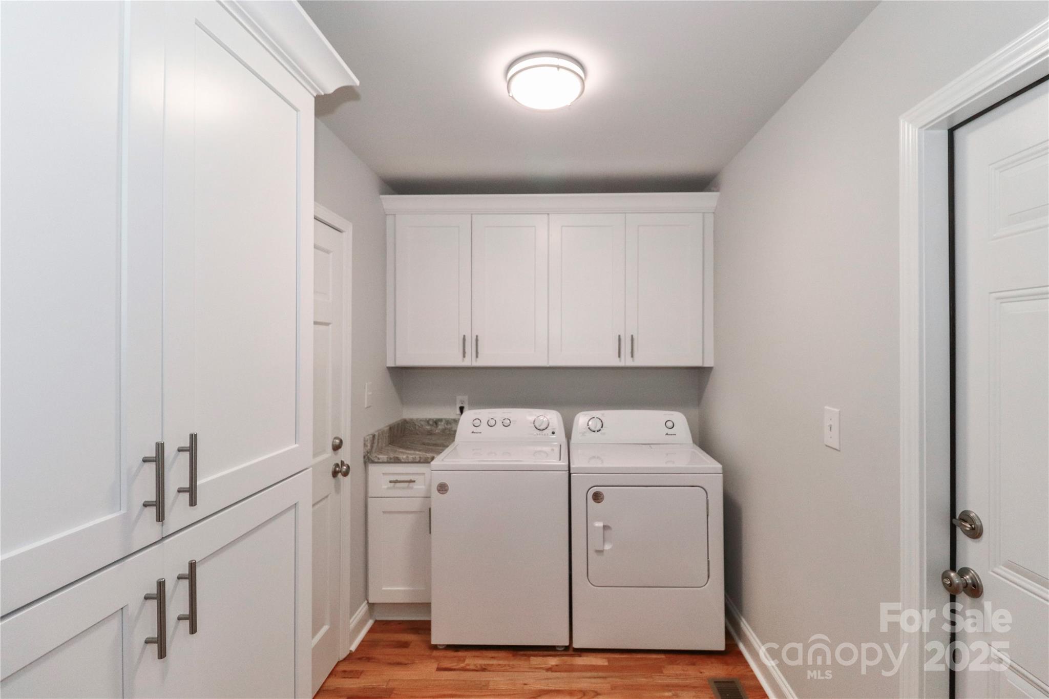 105 Pelican Court Property Photo 36