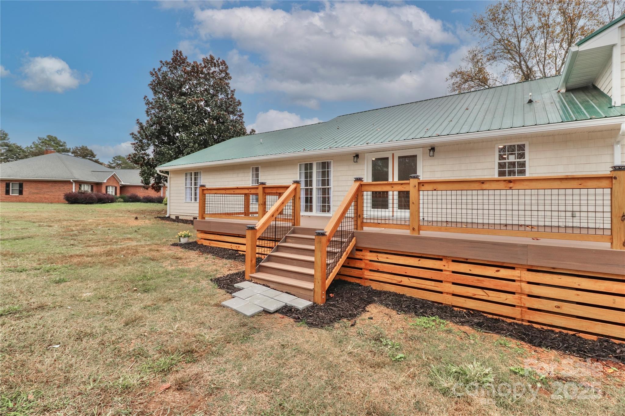 105 Pelican Court Property Photo 44