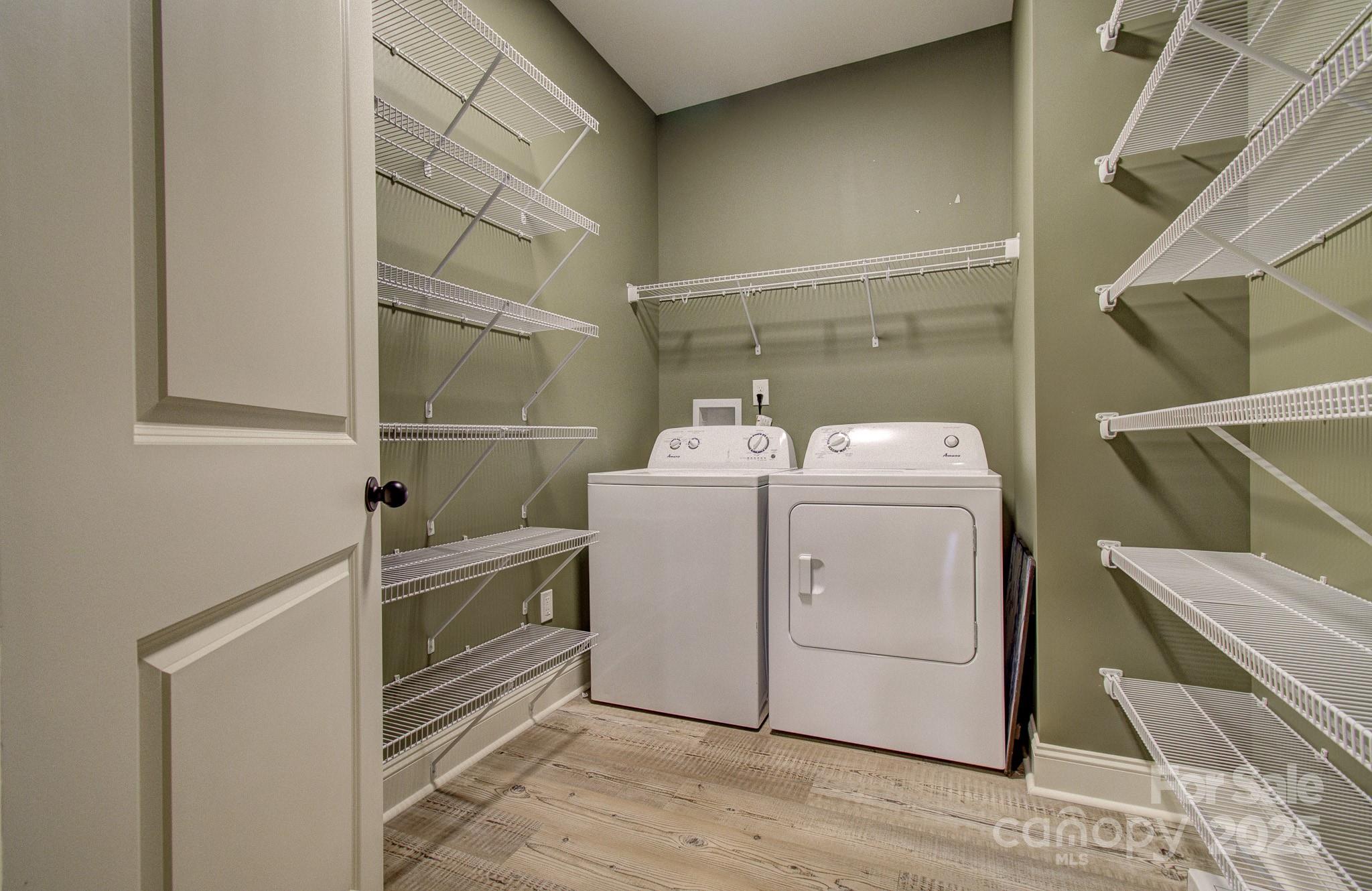 140 Cove Crest Drive Property Photo 13