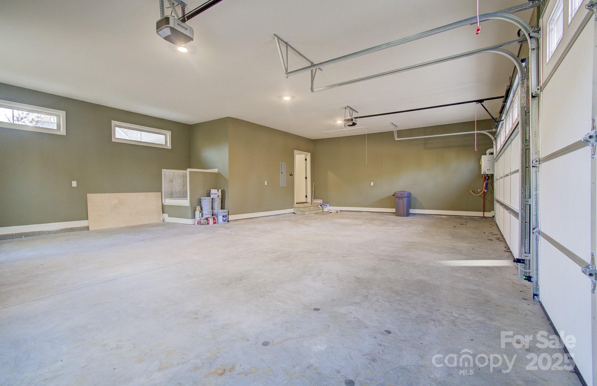 140 Cove Crest Drive Property Photo 24