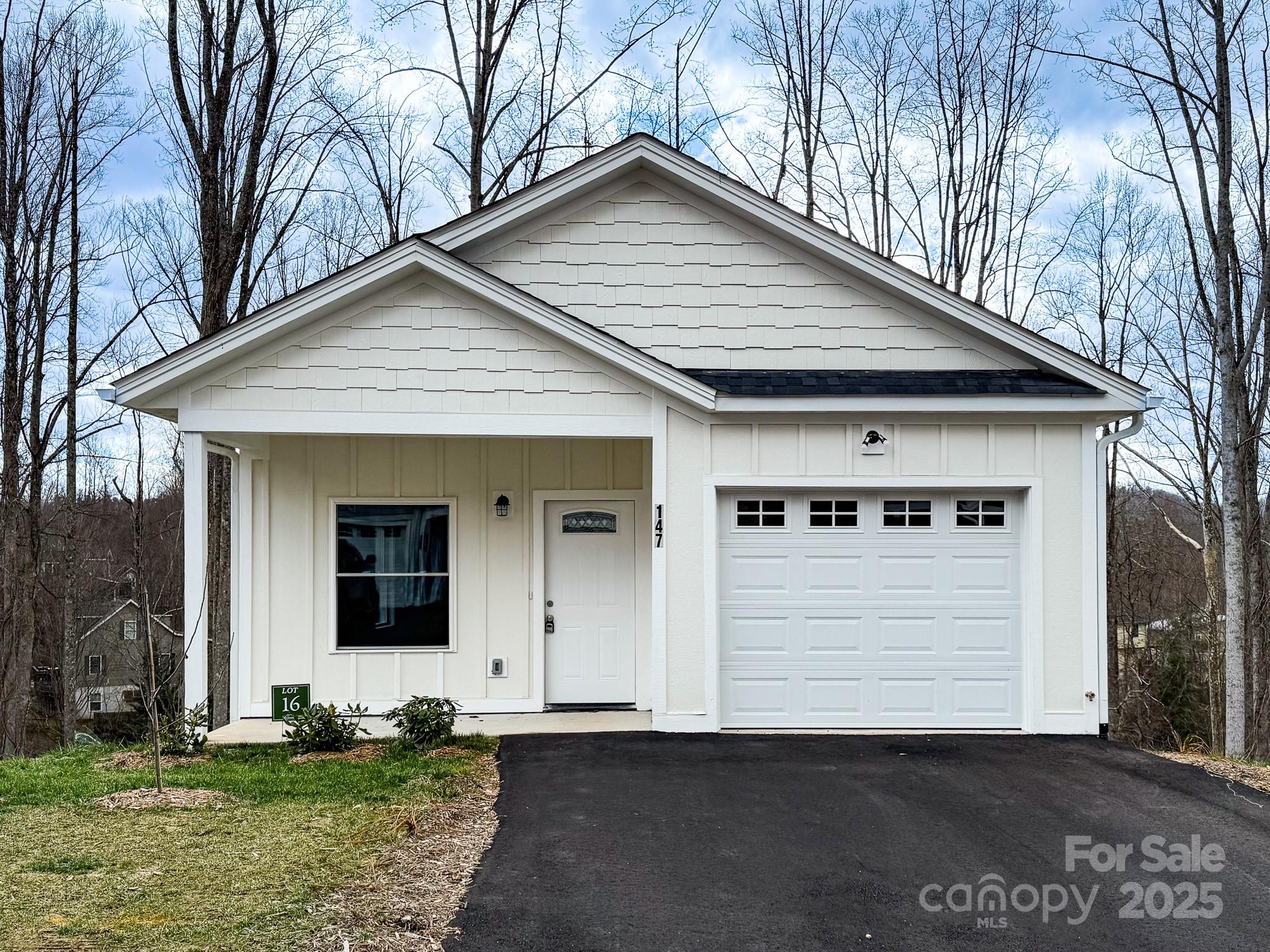147 Northbend Drive Property Photo 1