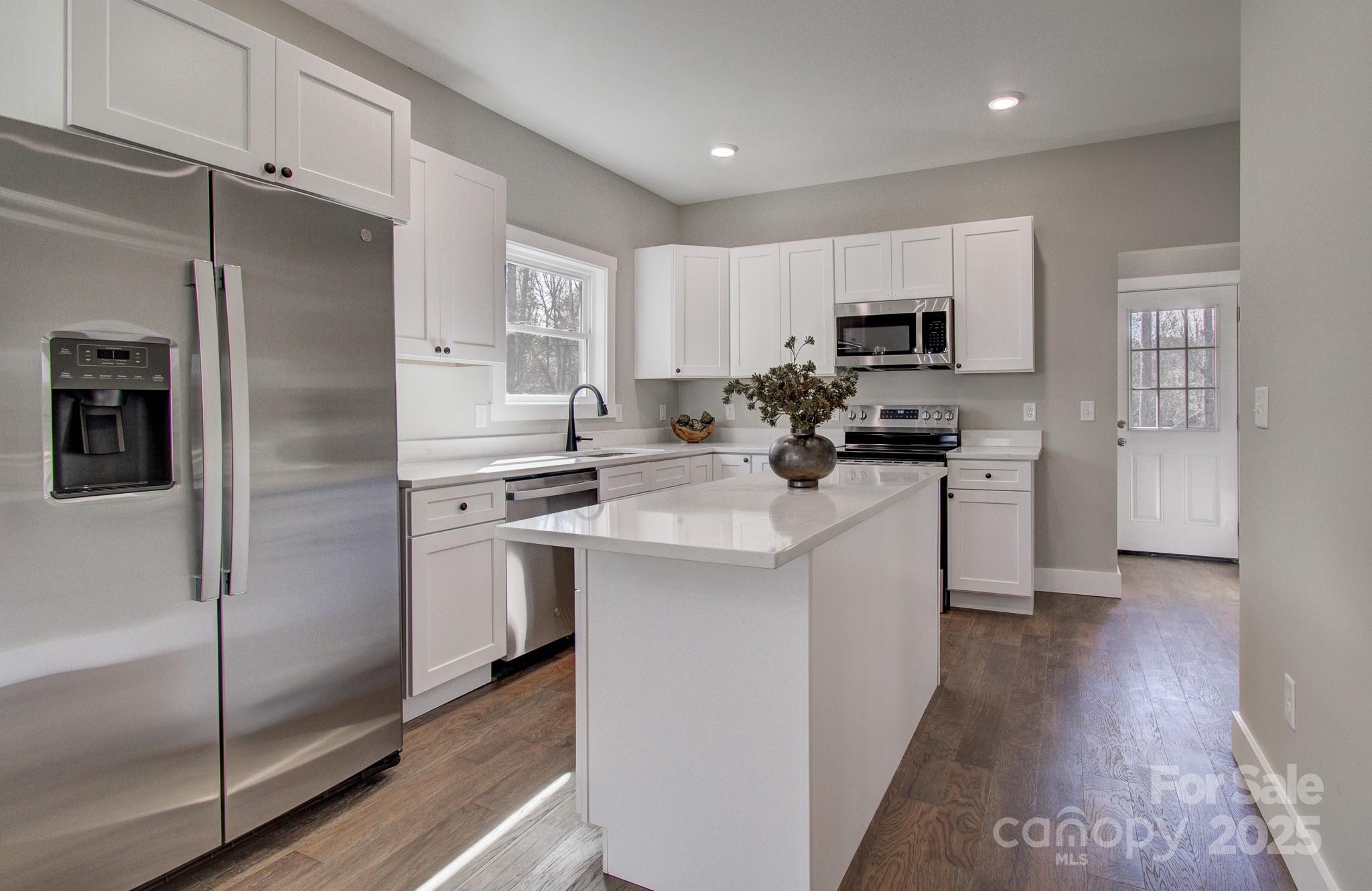 147 Northbend Drive Property Photo 9