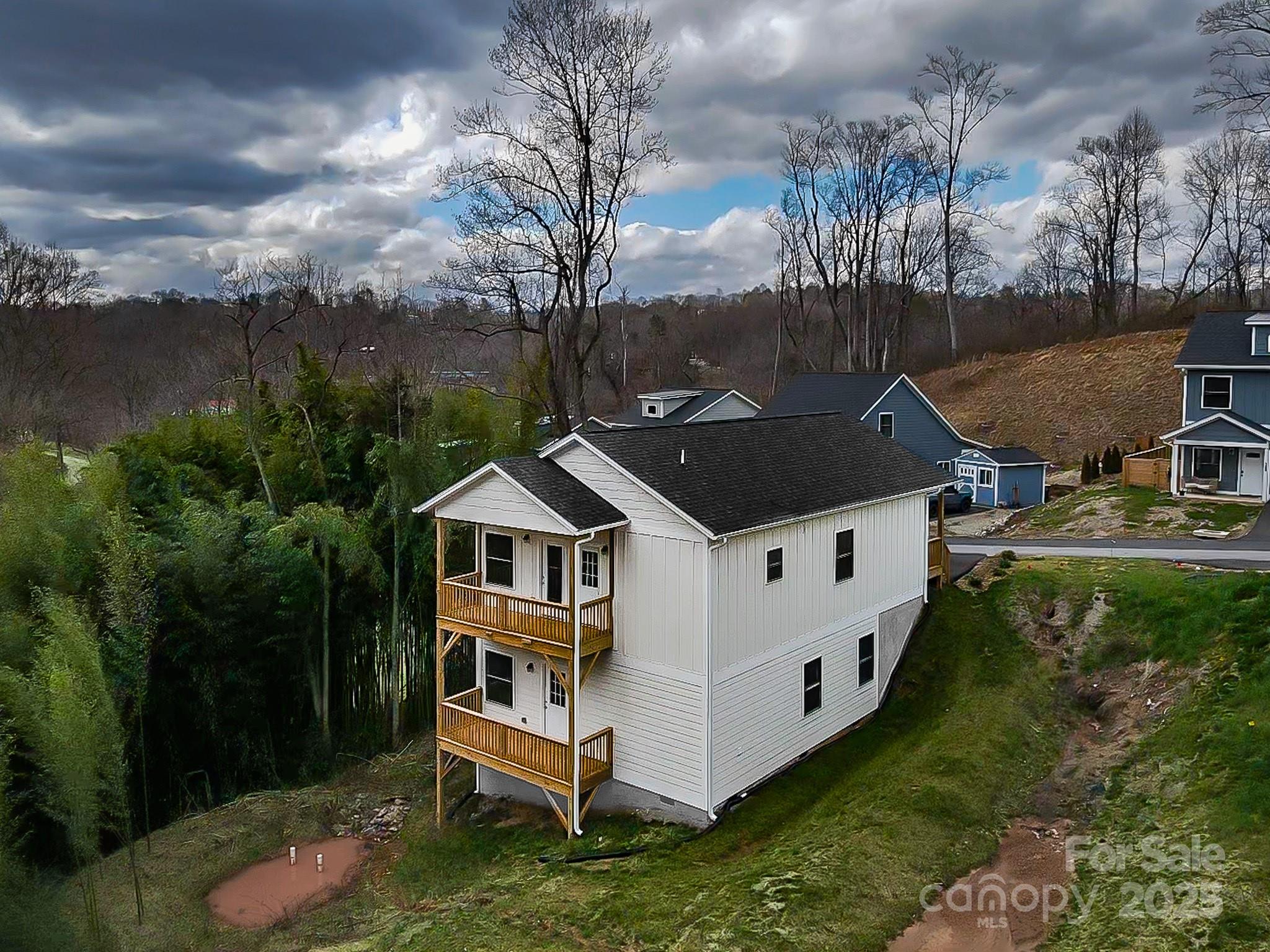 115 Northbend Drive Property Photo 4