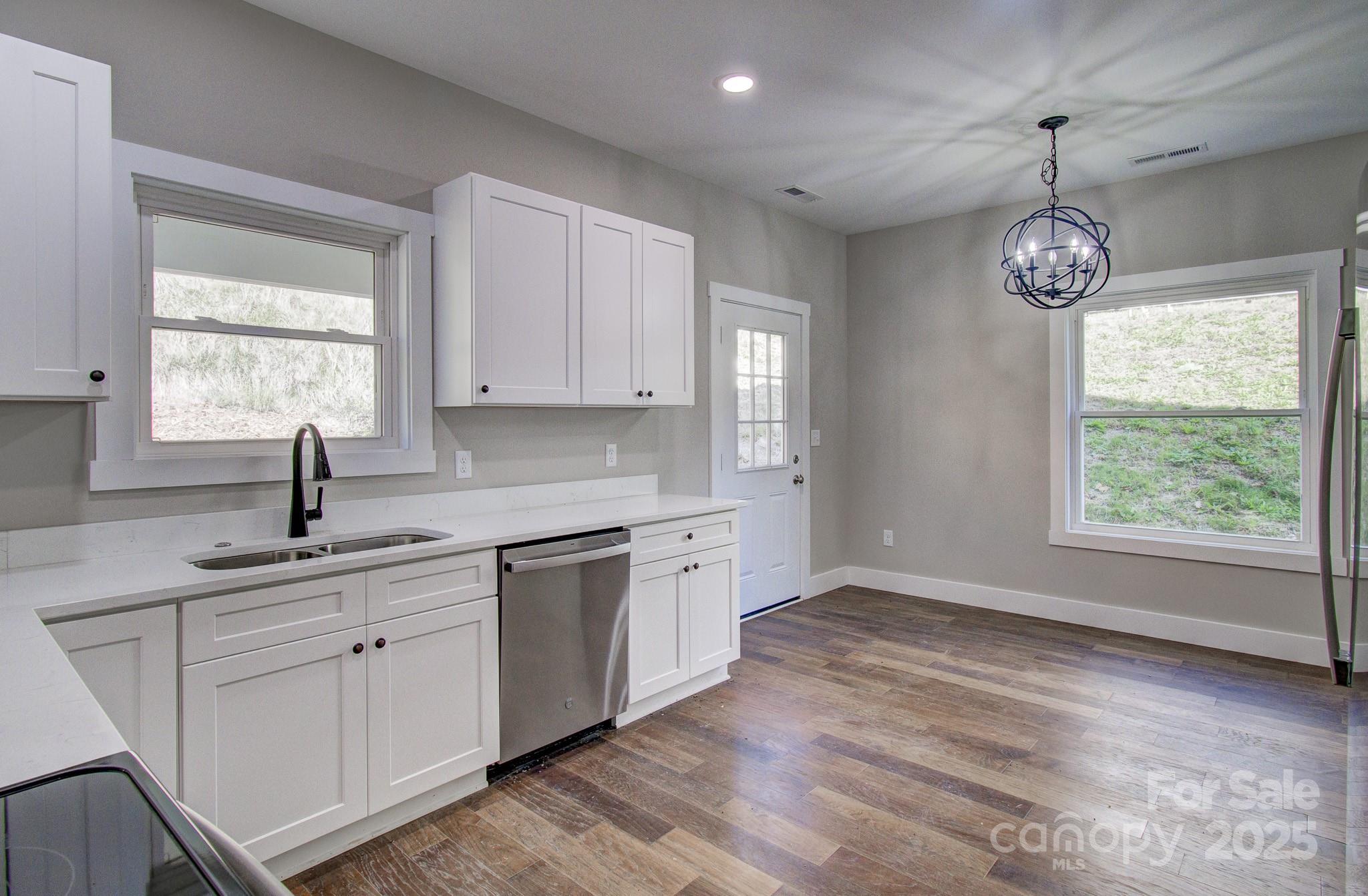 104 Northbend Drive Property Photo 8