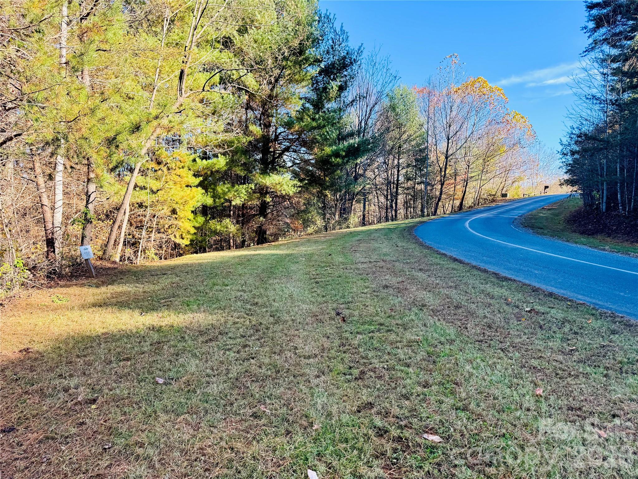 6.09 Acres, Lot 136/137 Johns Ridge Parkway 136/137 Property Photo 2