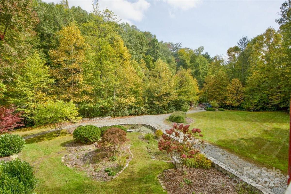5580 Greenville Highway Property Photo 4