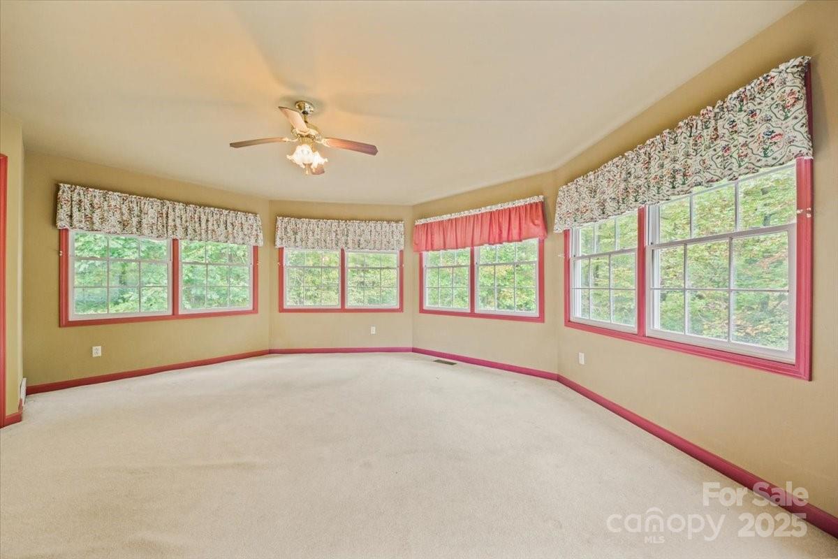 5580 Greenville Highway Property Photo 36