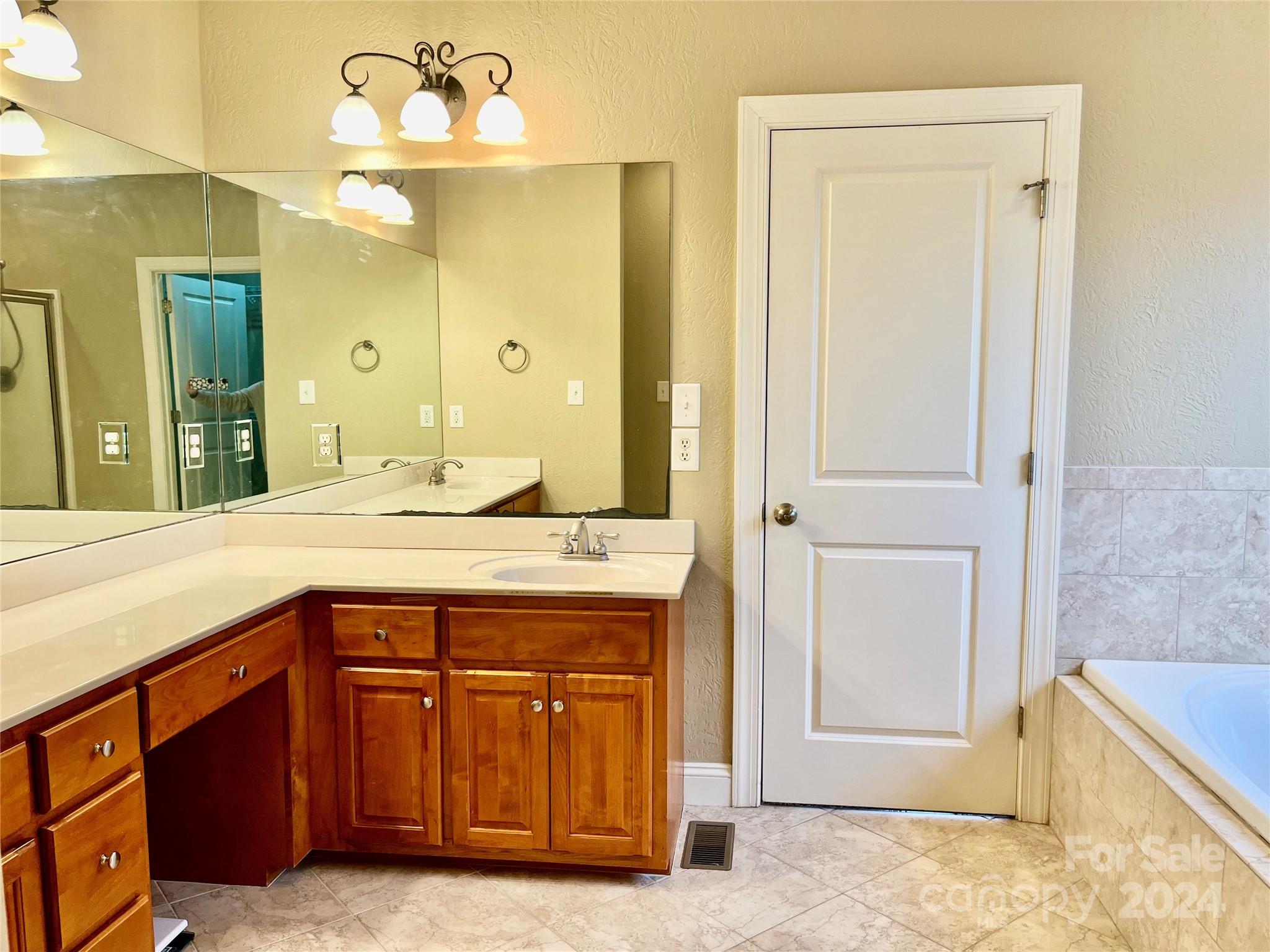 1820 31st Avenue Lane Property Photo 28