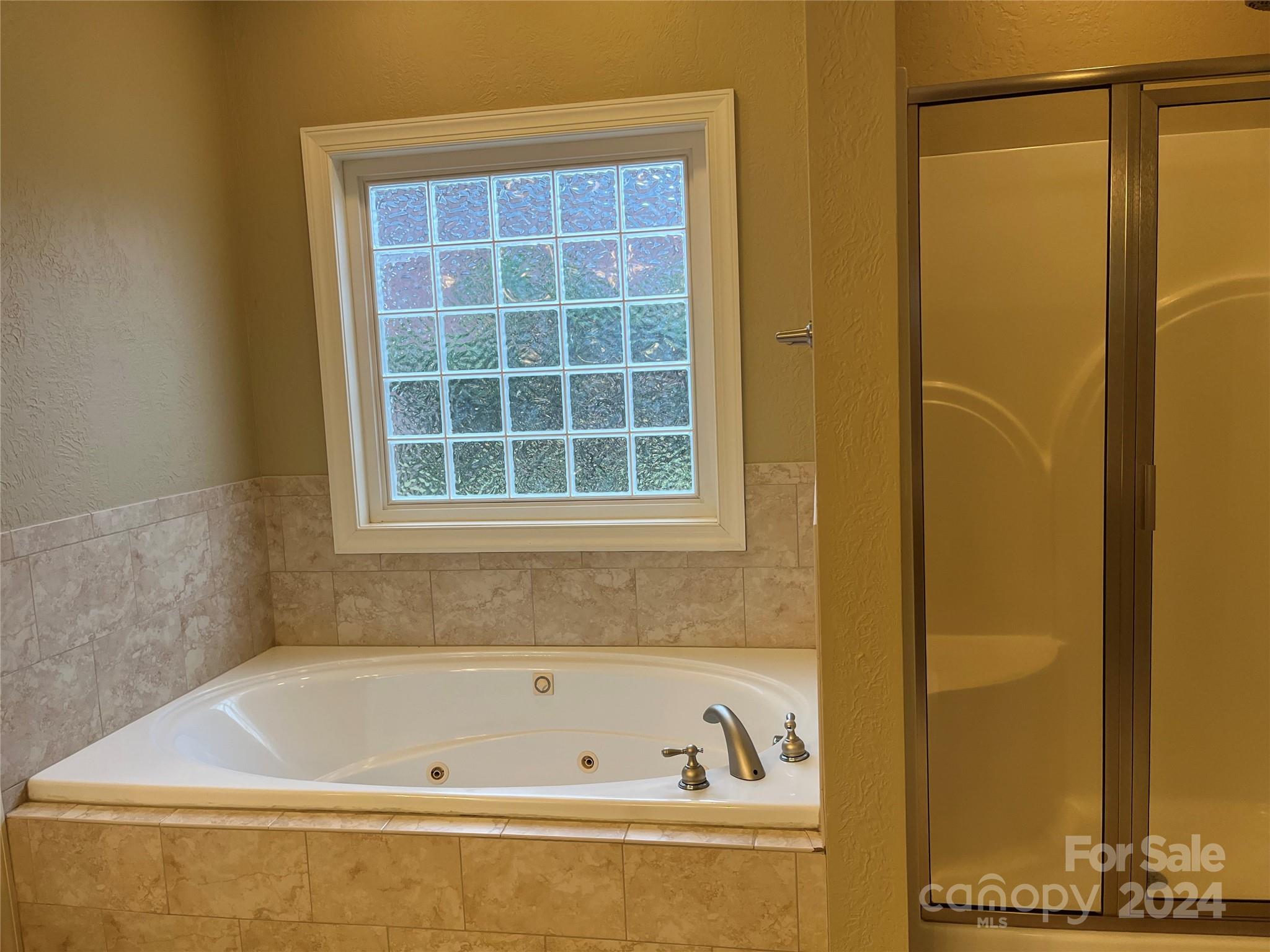 1820 31st Avenue Lane Property Photo 29