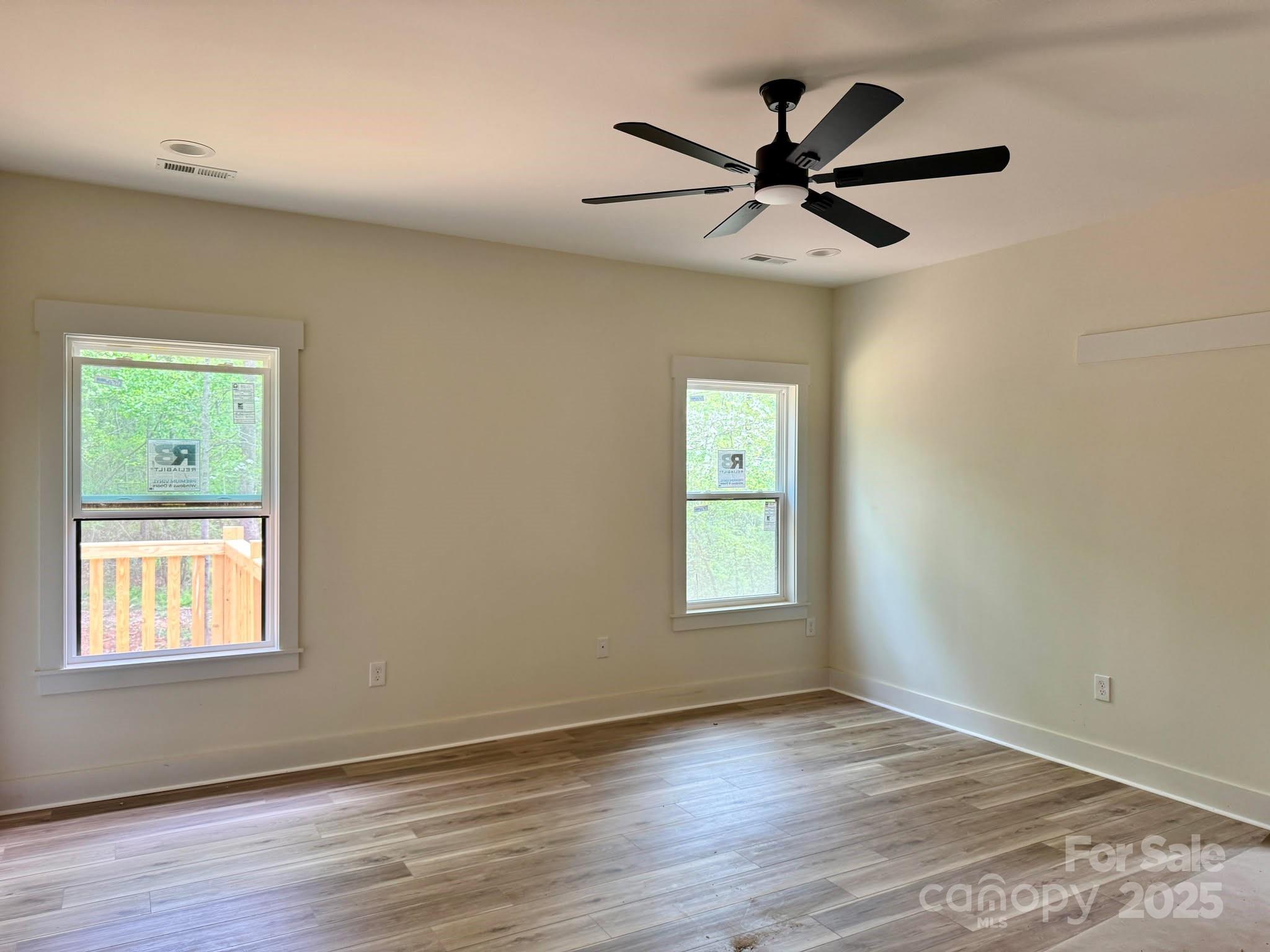 275 Bonaventure Drive Property Photo 10