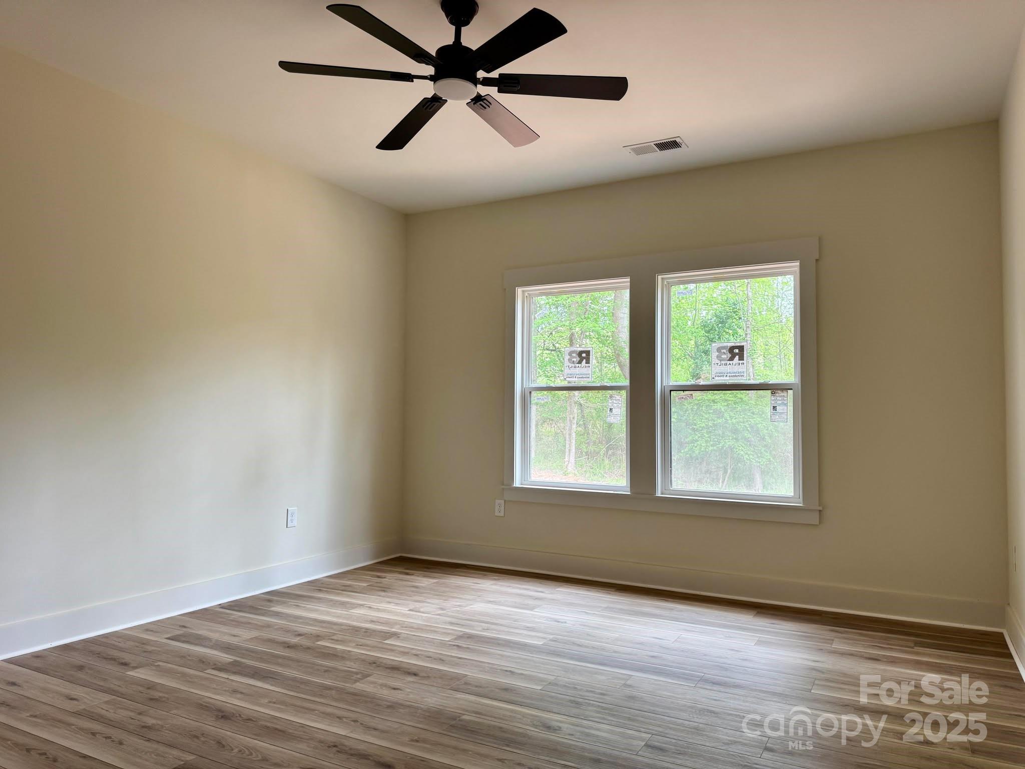 275 Bonaventure Drive Property Photo 17