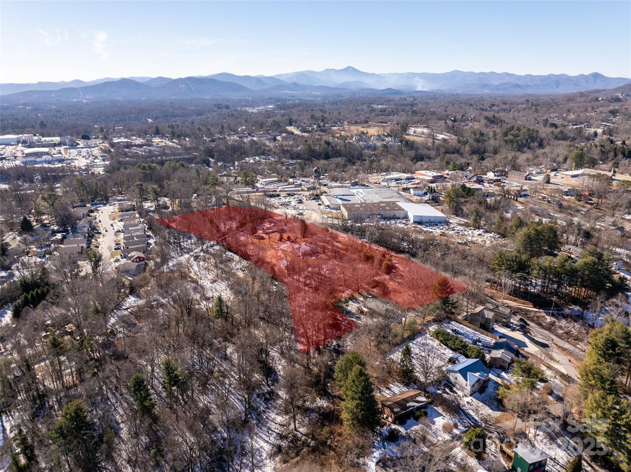 215 N Bear Creek Road Property Photo 4