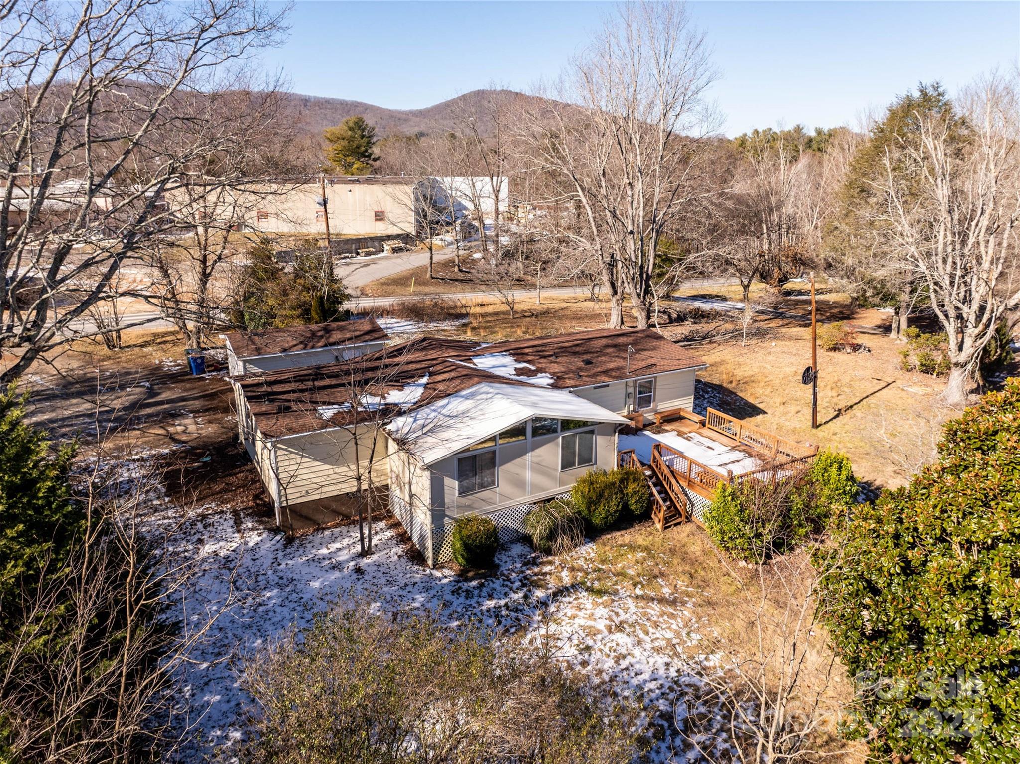 215 N Bear Creek Road Property Photo 10