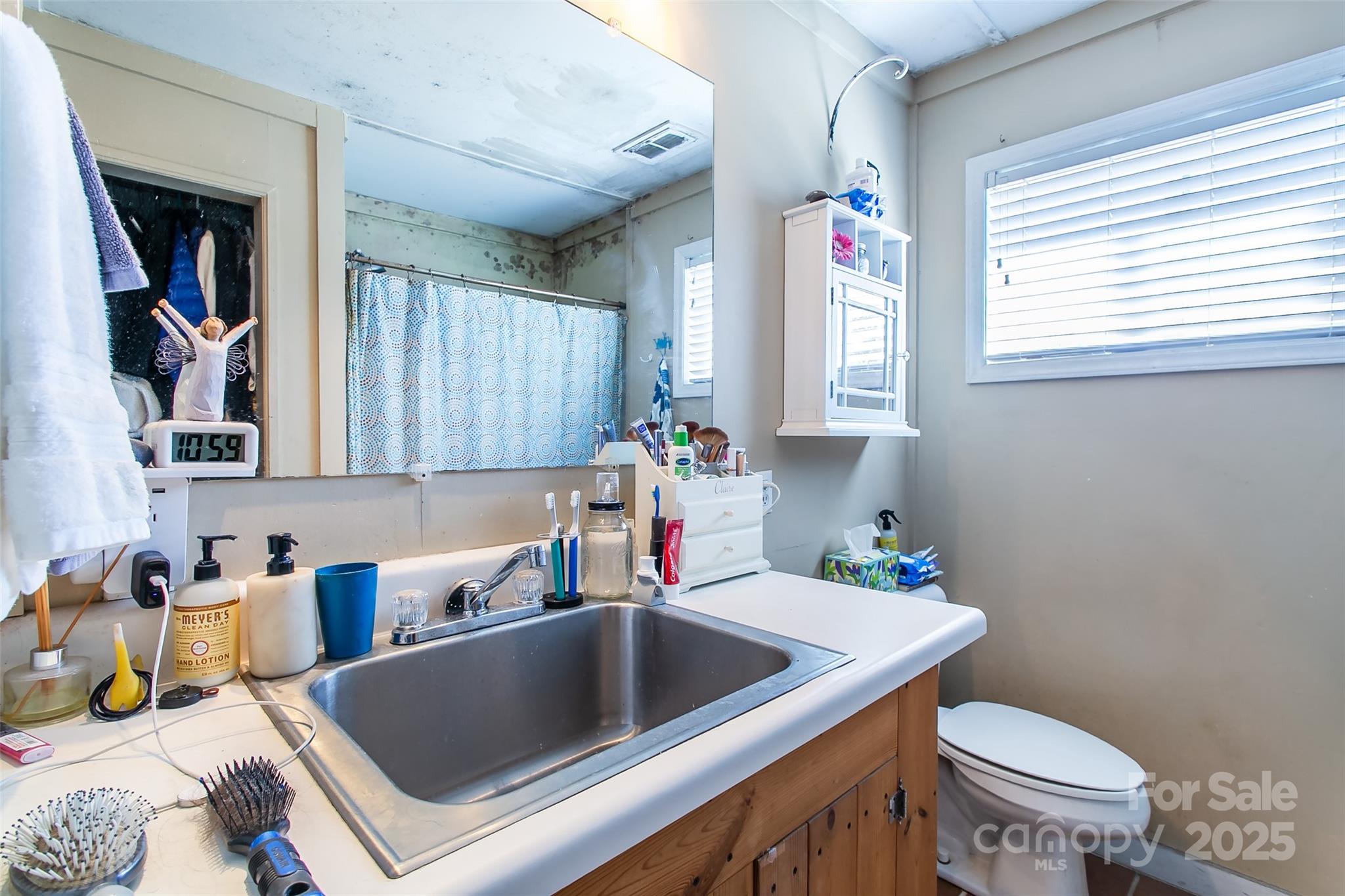 84 E Main Street Property Photo 13