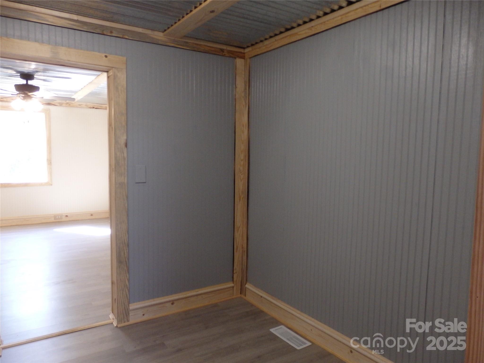 539 W Salisbury Street Property Photo 12