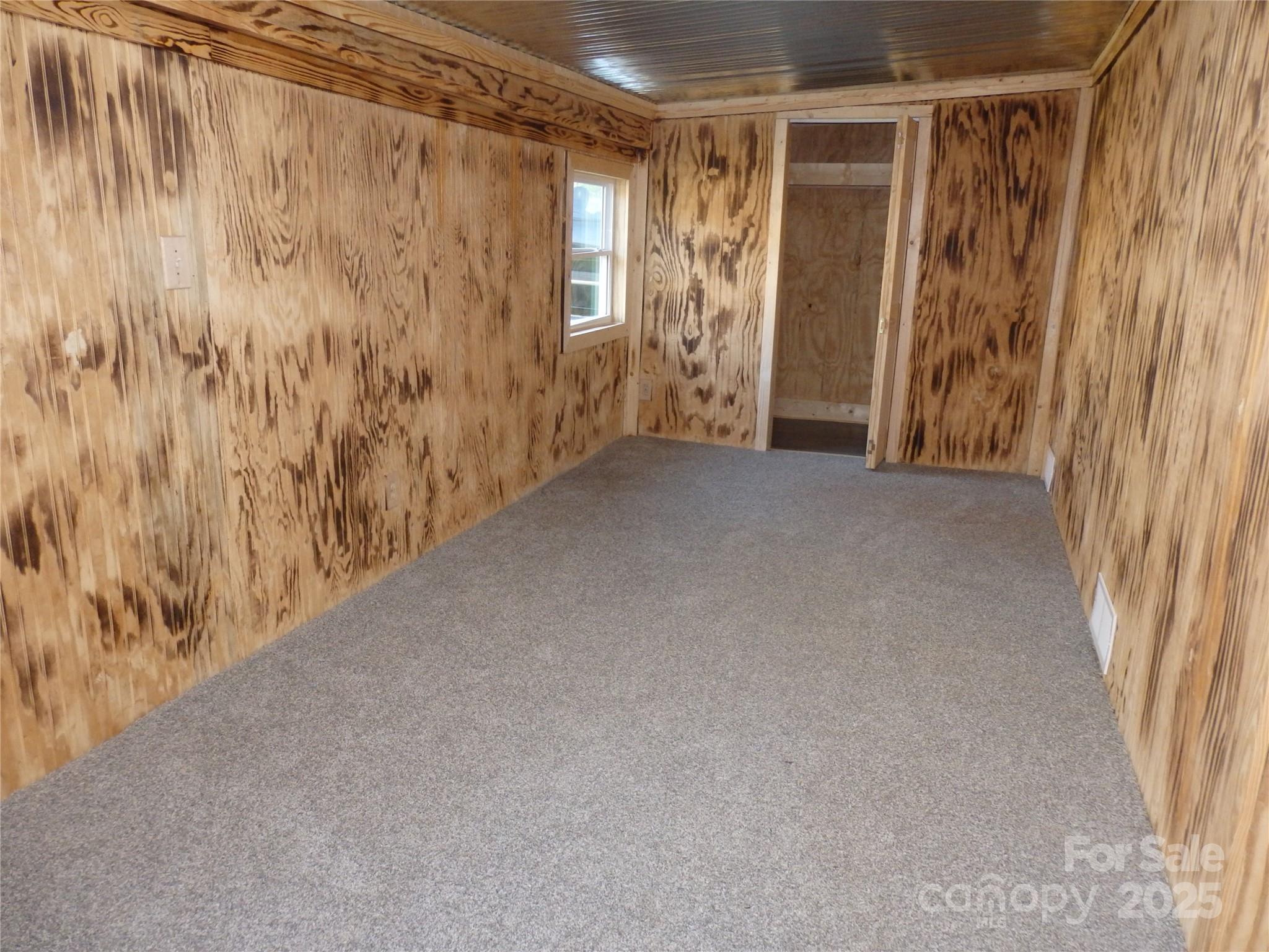 539 W Salisbury Street Property Photo 20