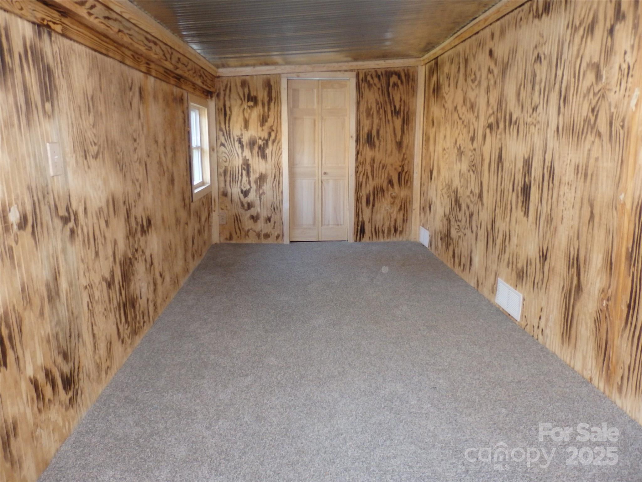 539 W Salisbury Street Property Photo 22