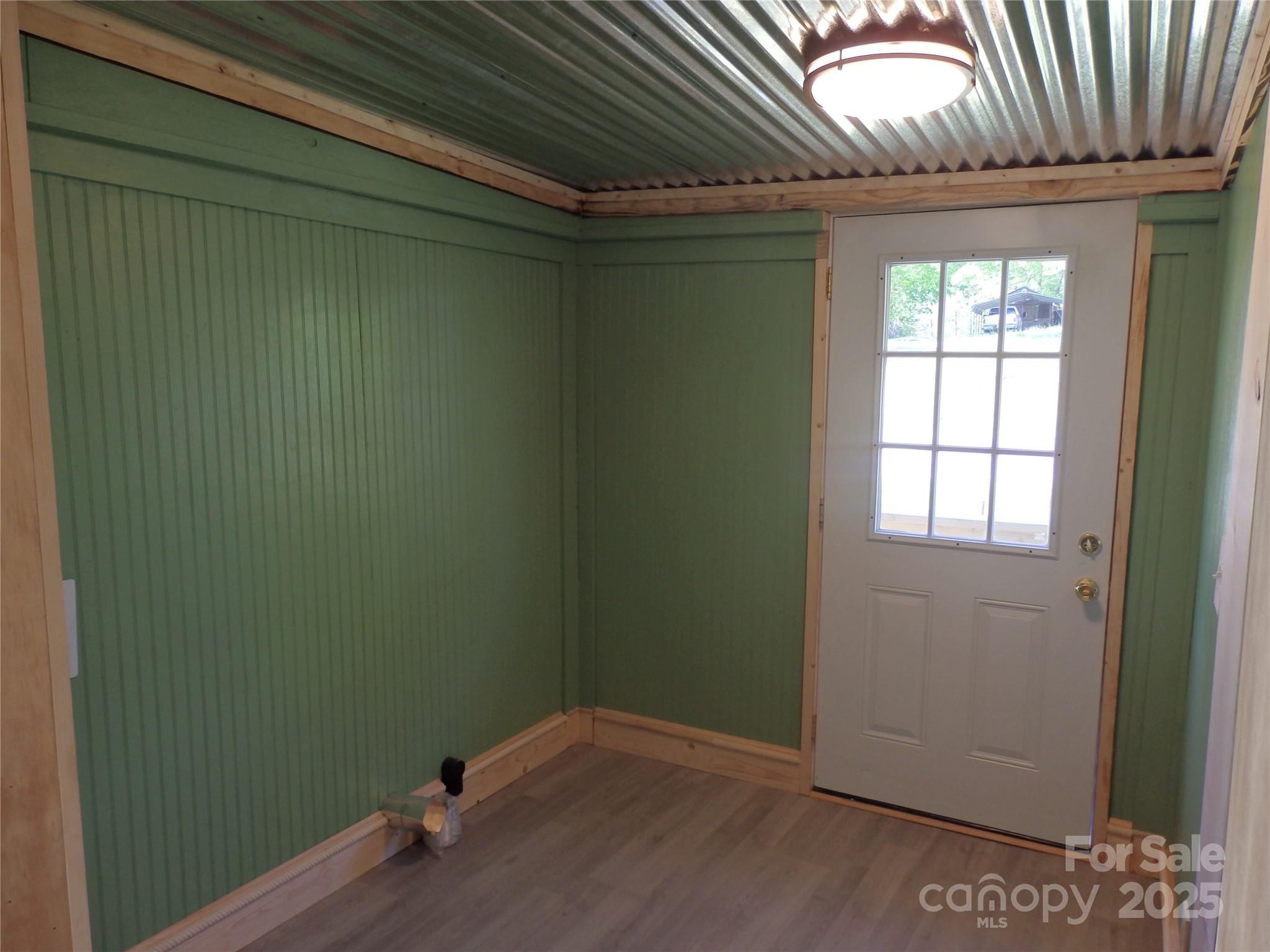 539 W Salisbury Street Property Photo 25