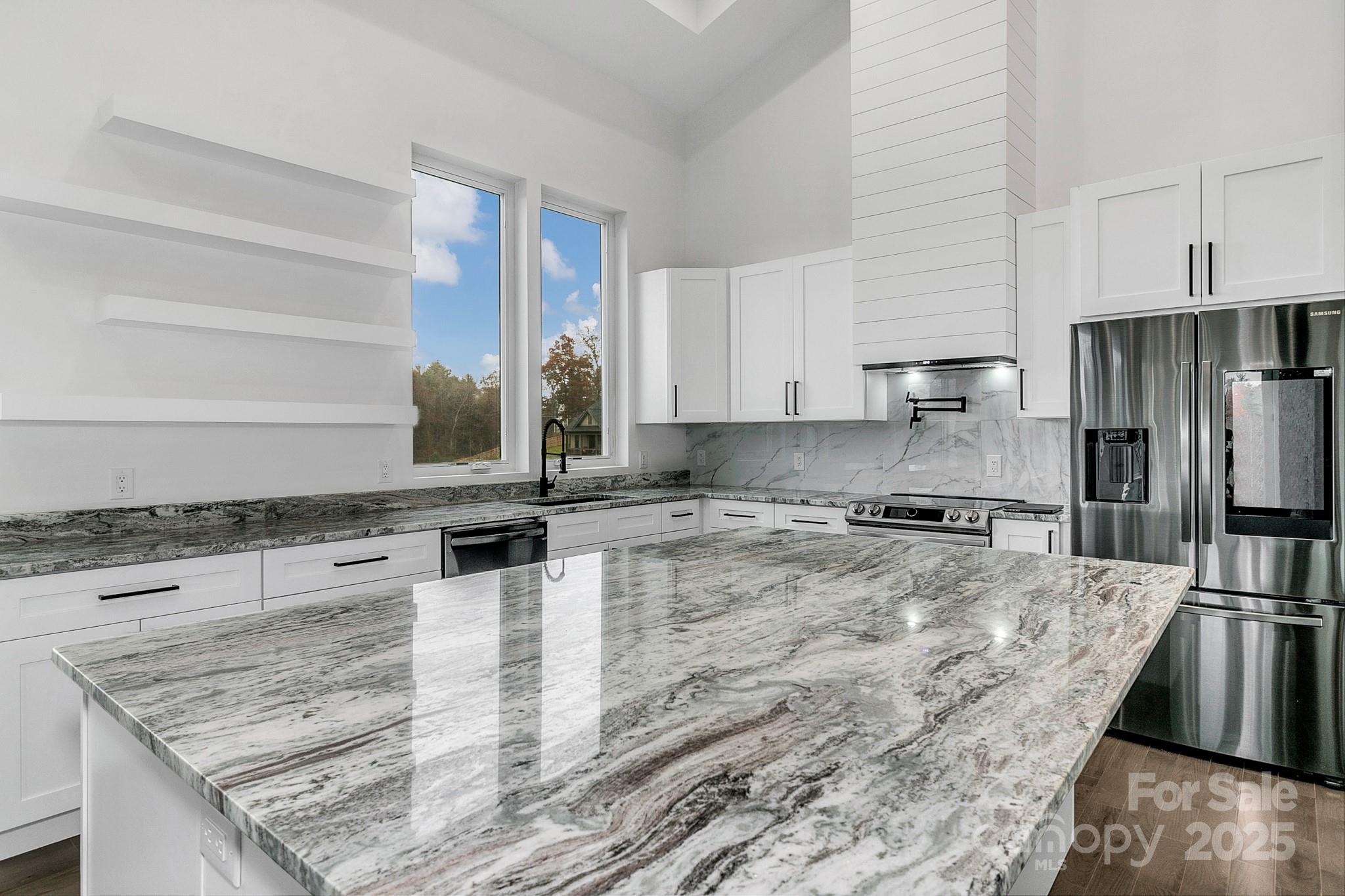 52 Temujin Drive Property Photo 13