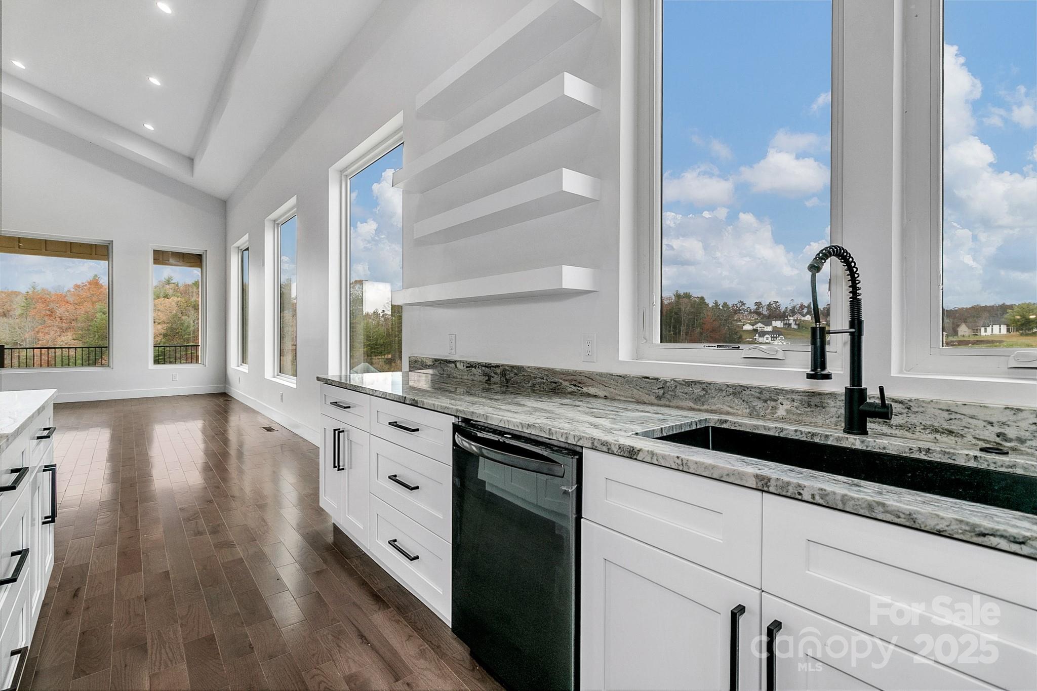 52 Temujin Drive Property Photo 14